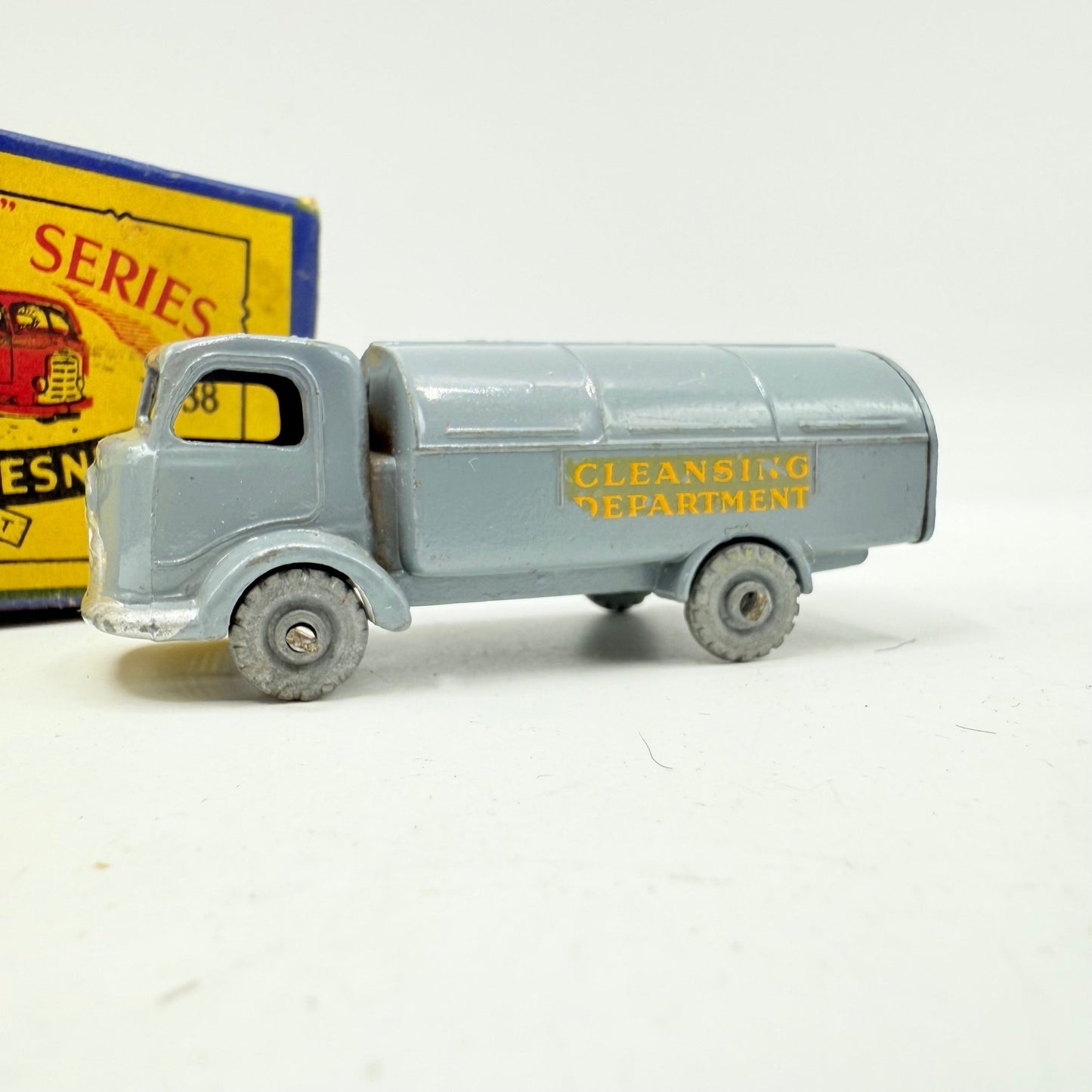 Matchbox Lesney 38a Karrier Bantam Refuse Truck MW - Magic Matchbox