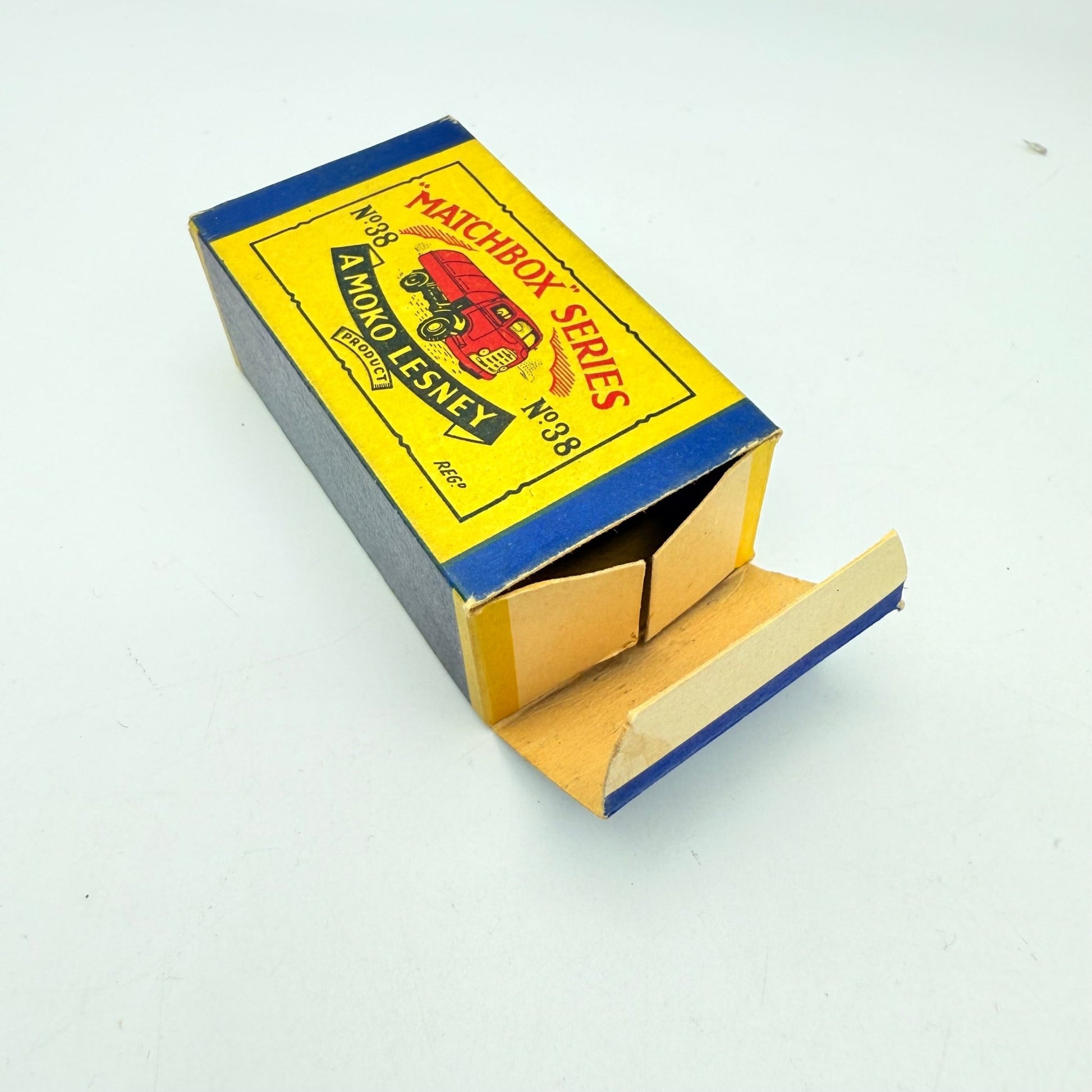 Matchbox Lesney 38a Karrier Bantam Refuse Truck MW - Magic Matchbox