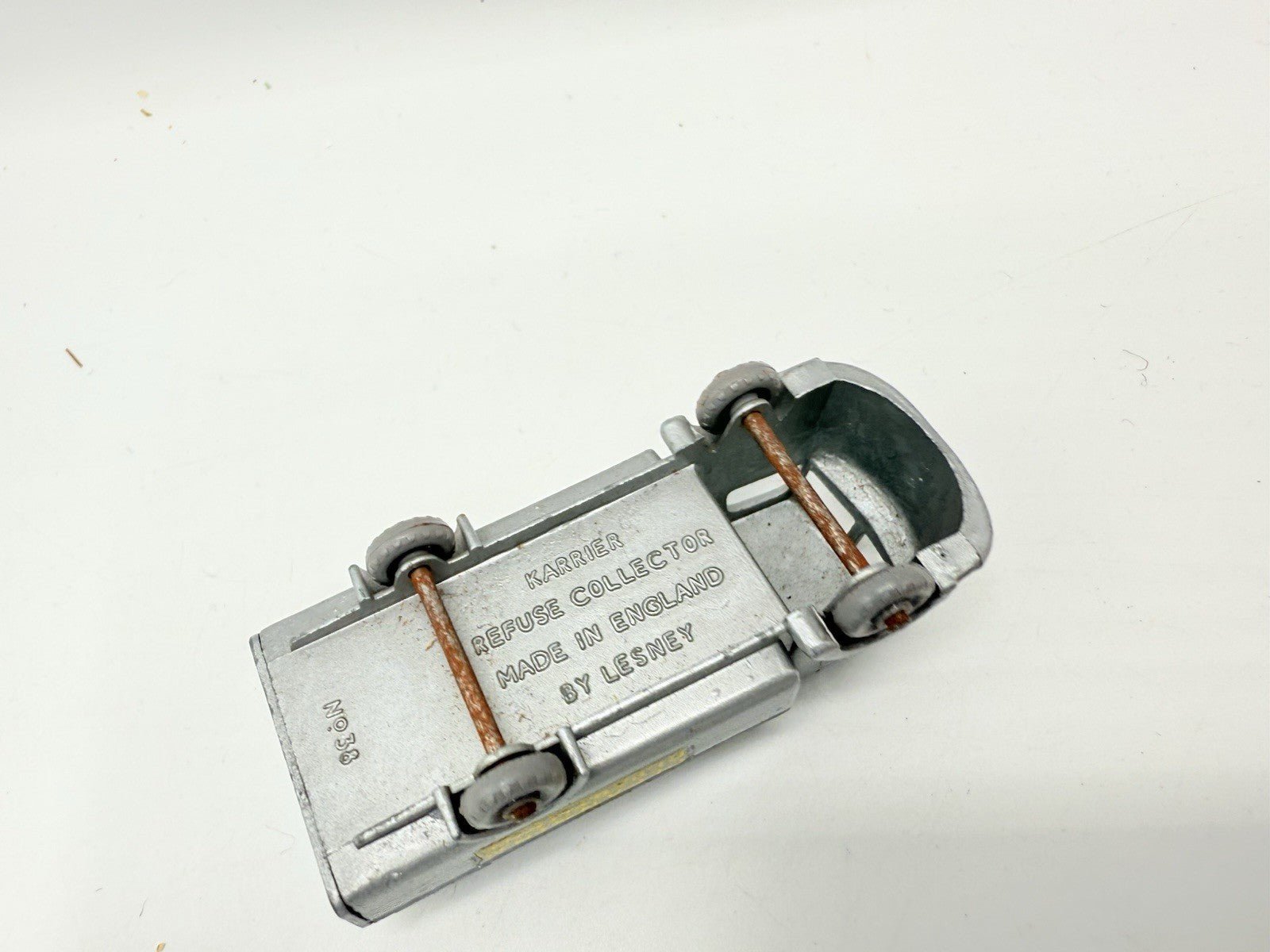 Matchbox Lesney 38a Karrier Refuse Collector Silver & GPW - Magic Matchbox