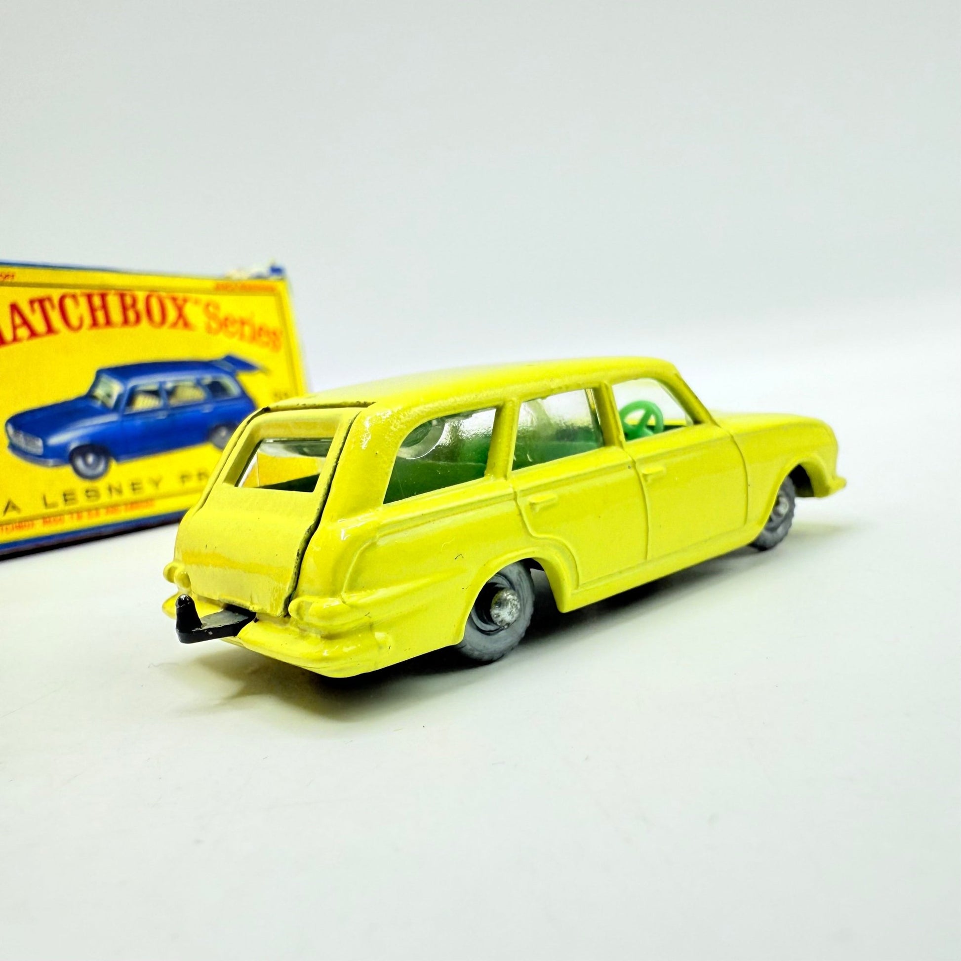 Matchbox Lesney 38b Vauxhall Victor Estate Car GPW Green Interior - Magic Matchbox