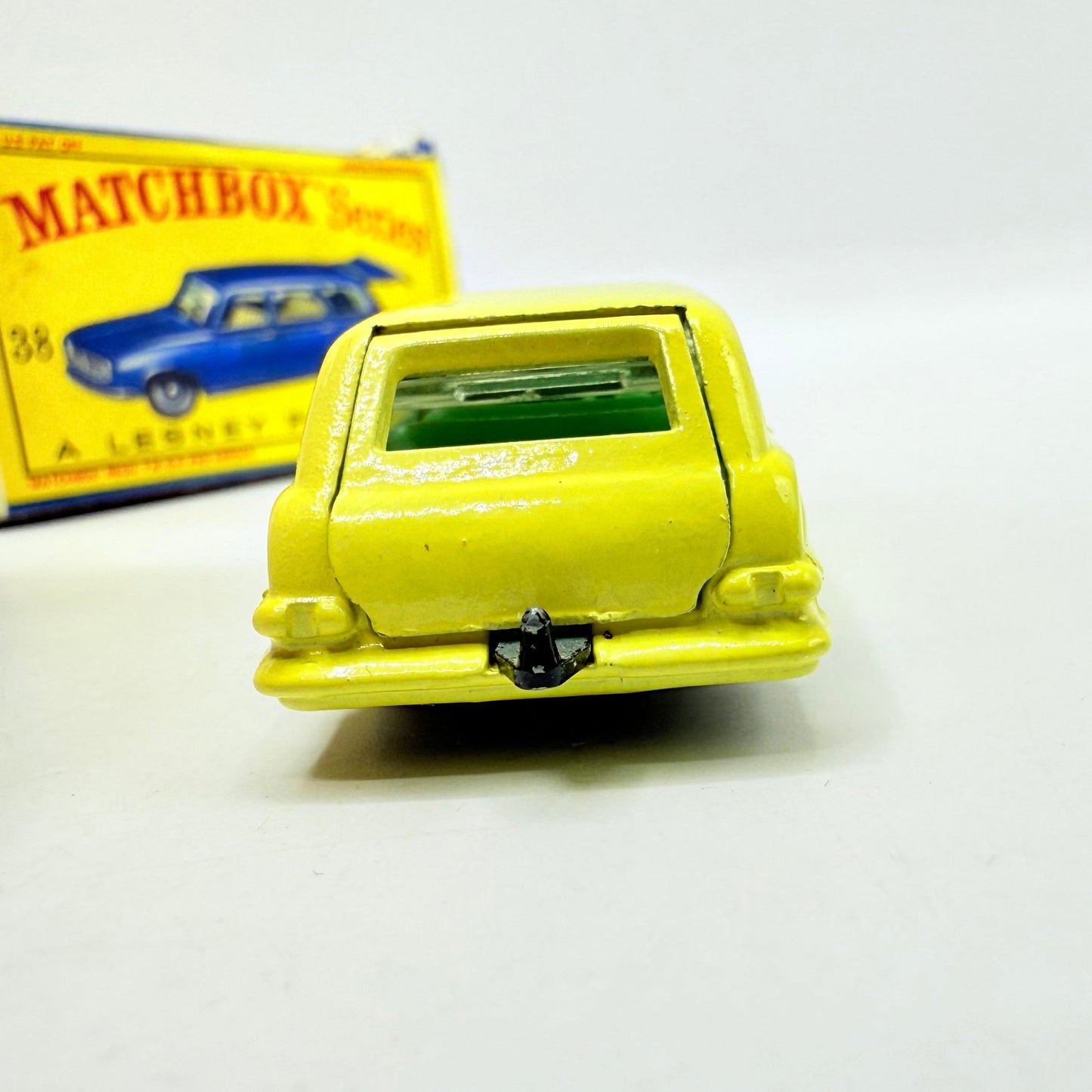 Matchbox Lesney 38b Vauxhall Victor Estate Car GPW Green Interior - Magic Matchbox