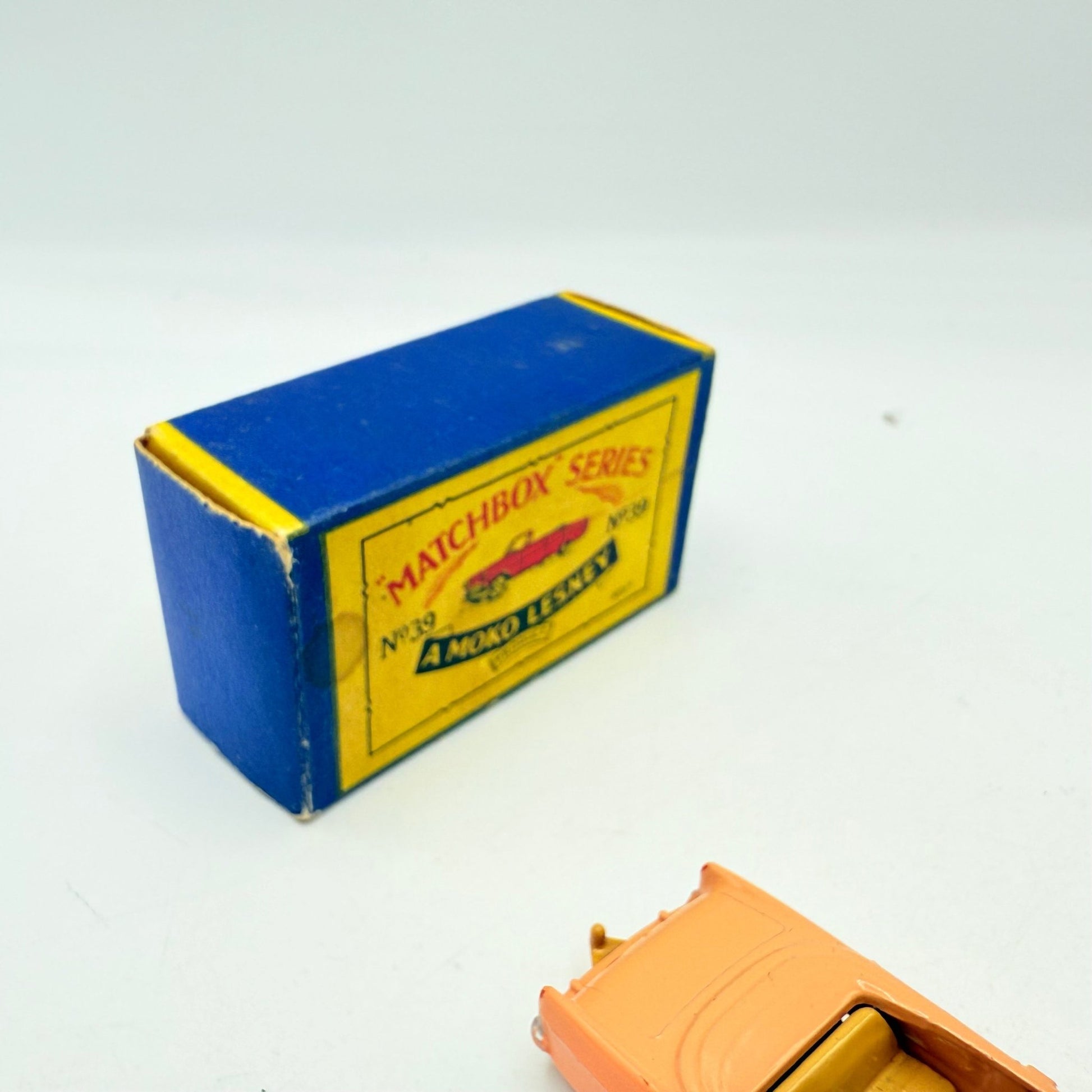 Matchbox Lesney 39a Ford Zodiac Convertible RARE - Magic Matchbox