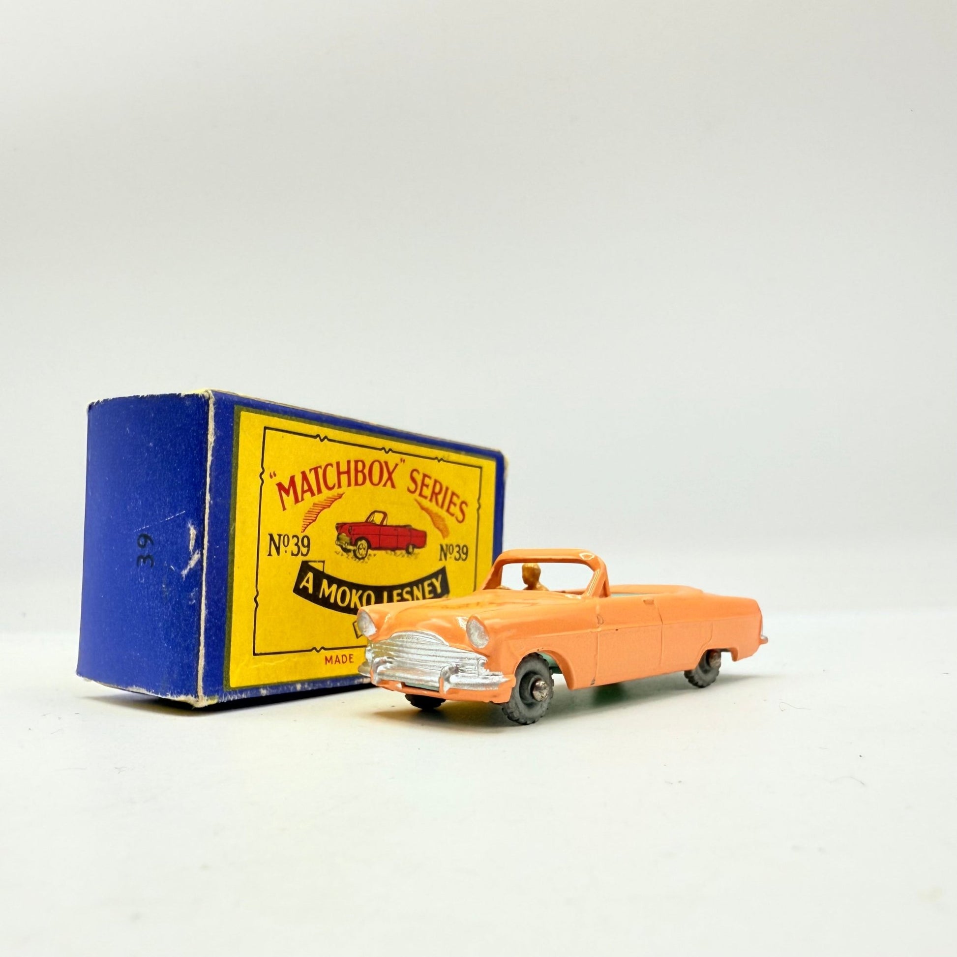Matchbox Lesney 39a Pontiac Convertible MW - Magic Matchbox