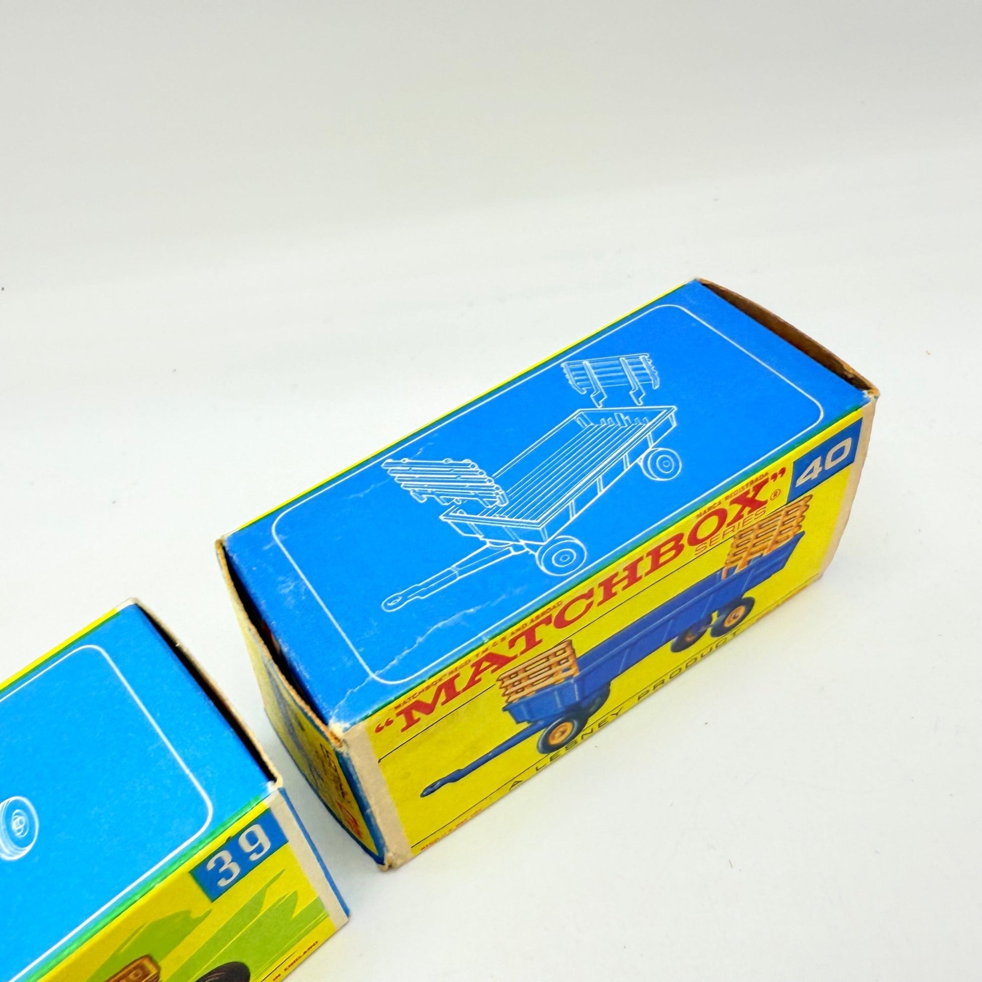 Matchbox Lesney 39c Tractor In Orange With Trailer - Magic Matchbox