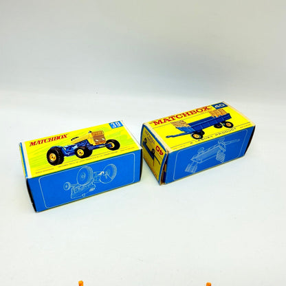 Matchbox Lesney 39c Tractor In Orange With Trailer - Magic Matchbox