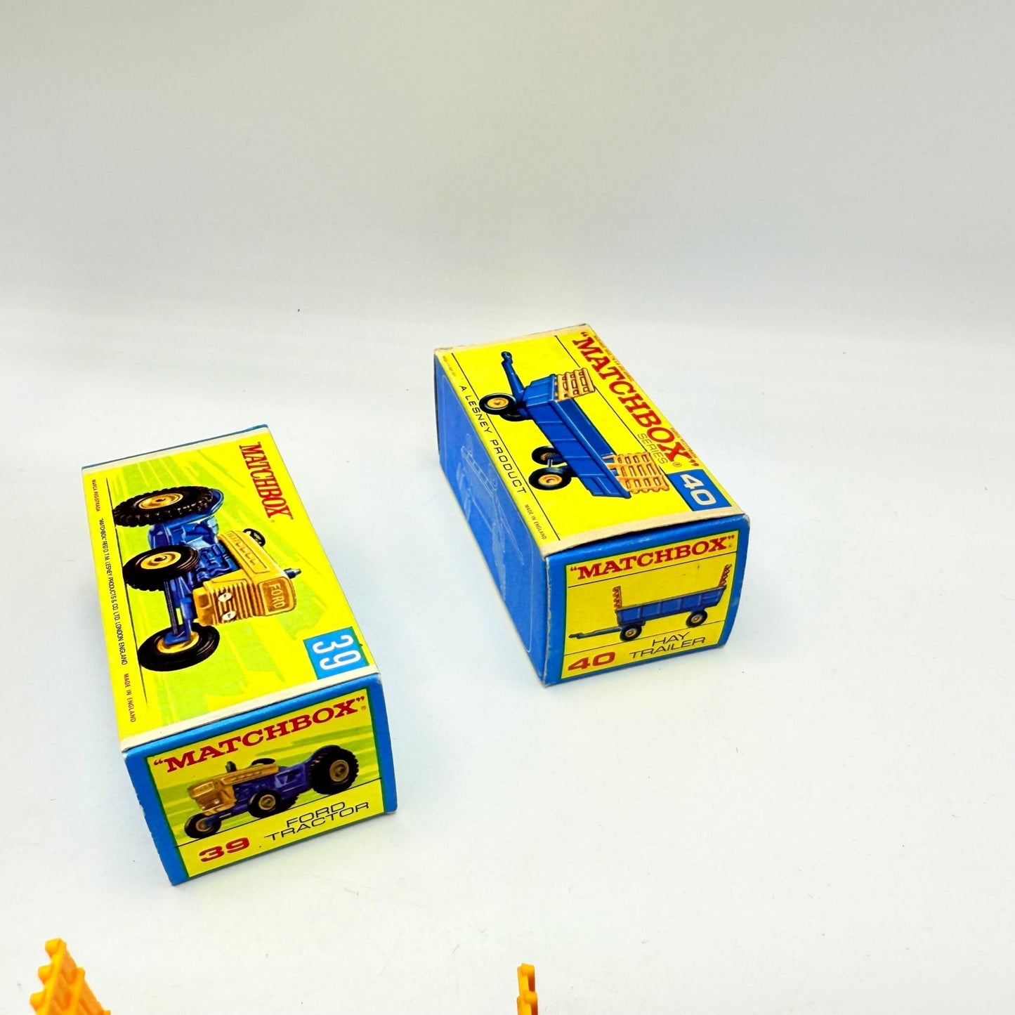 Matchbox Lesney 39c Tractor In Orange With Trailer - Magic Matchbox