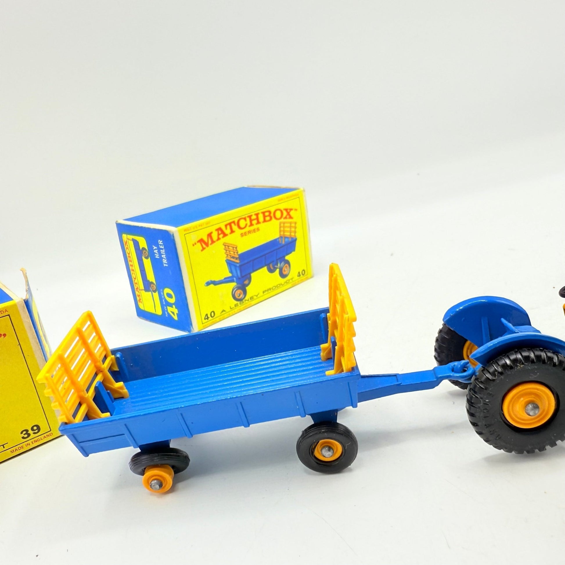 Matchbox Lesney 39c Tractor & Trailer 40 - Magic Matchbox