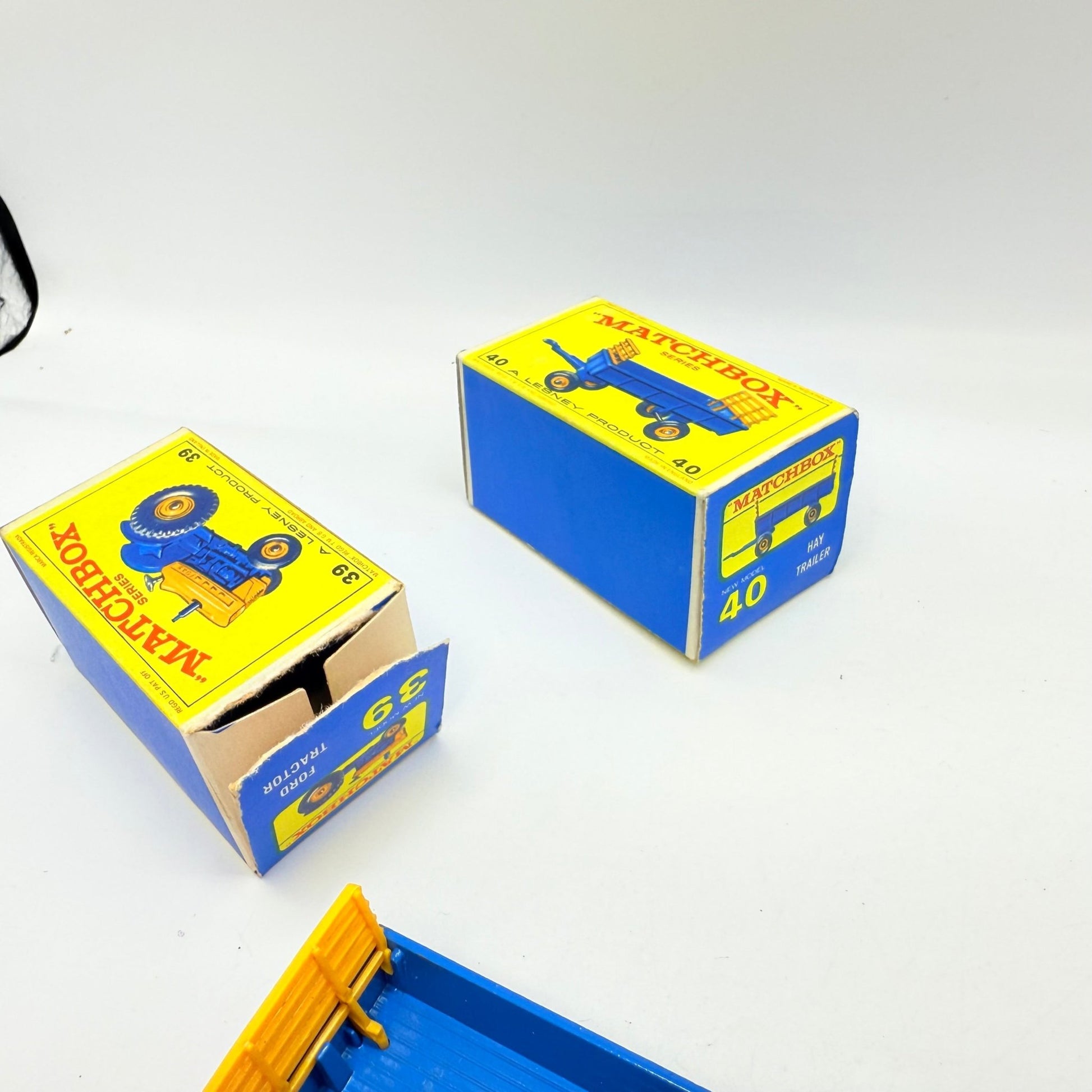 Matchbox Lesney 39c Tractor & Trailer 40 - Magic Matchbox