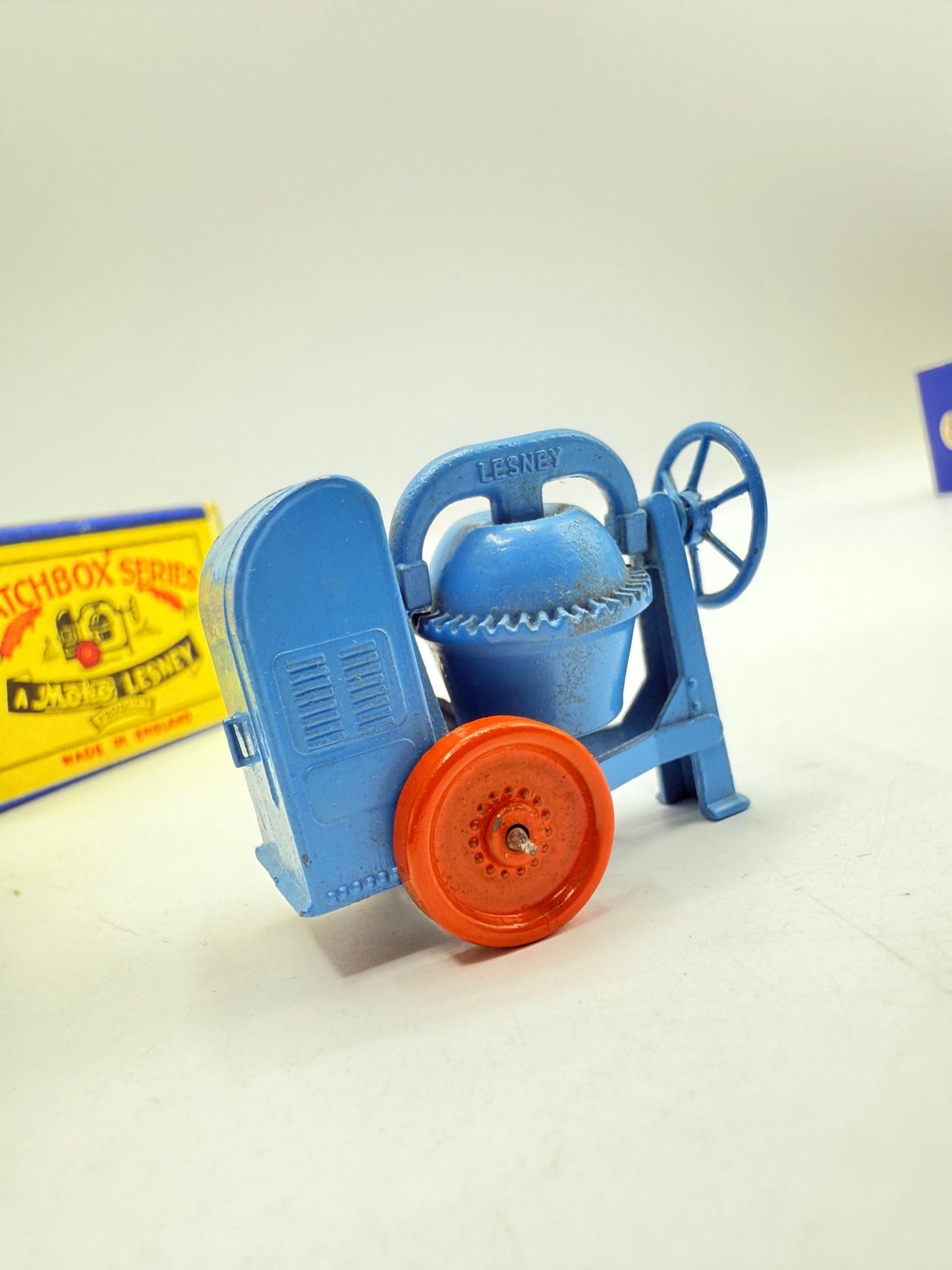 Matchbox Lesney 3a Cement Mixer with Early Script Box - Magic Matchbox