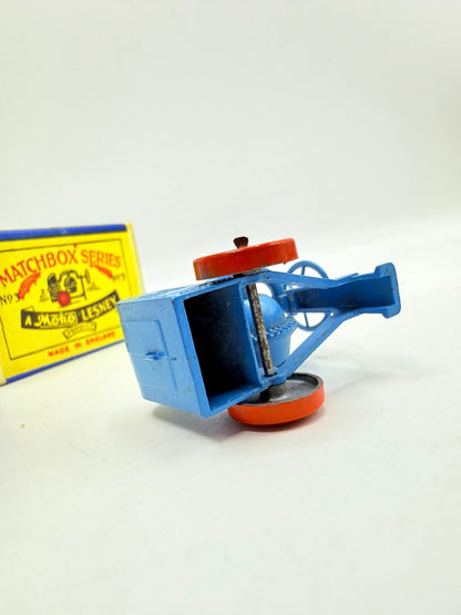 Matchbox Lesney 3a Cement Mixer with Early Script Box - Magic Matchbox