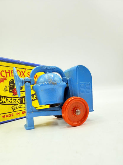 Matchbox Lesney 3a Cement Mixer with Early Script Box - Magic Matchbox