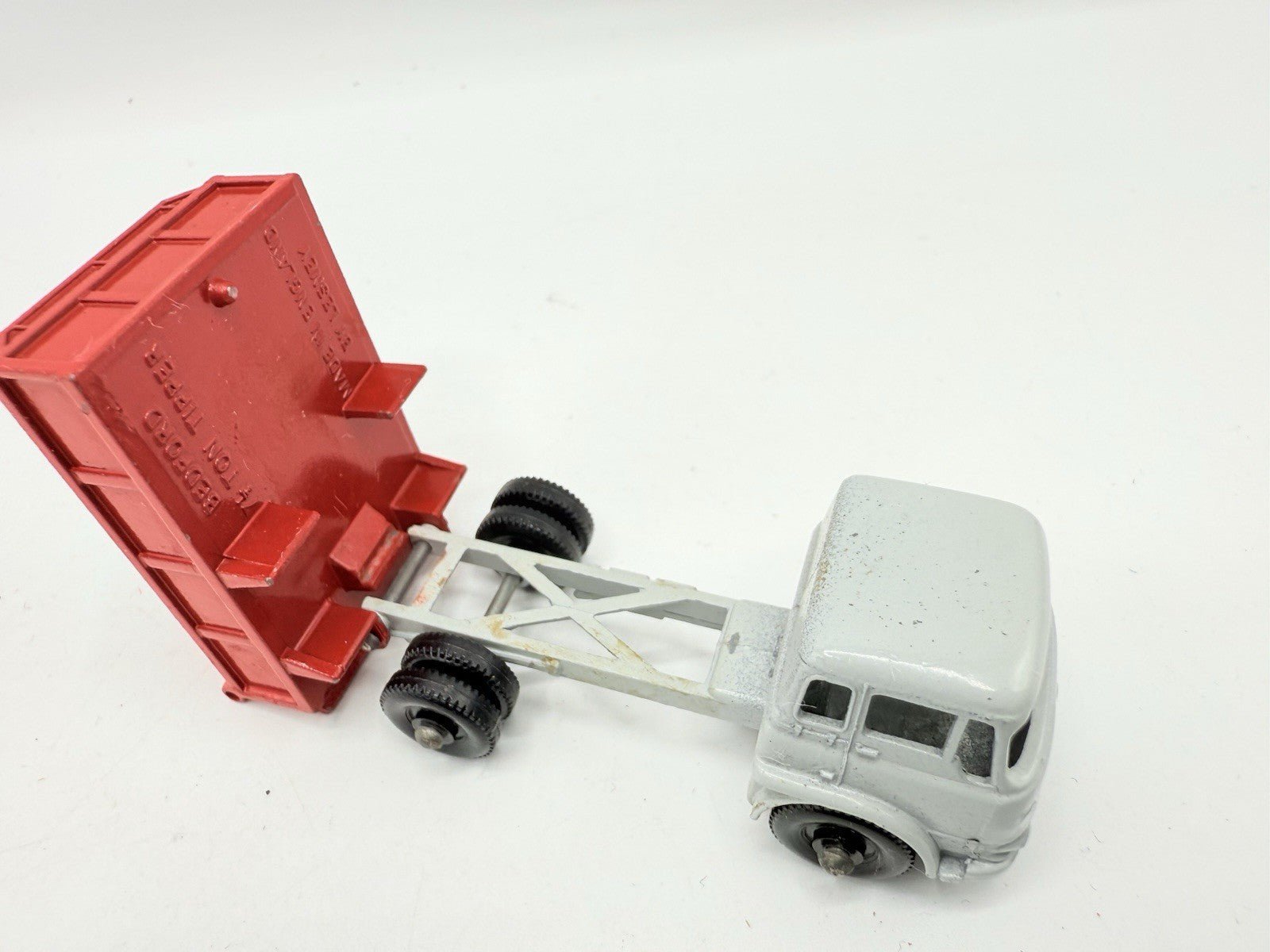 Matchbox Lesney 3b Bedford 'TK' Tipper Truck BPW Red Body - Magic Matchbox