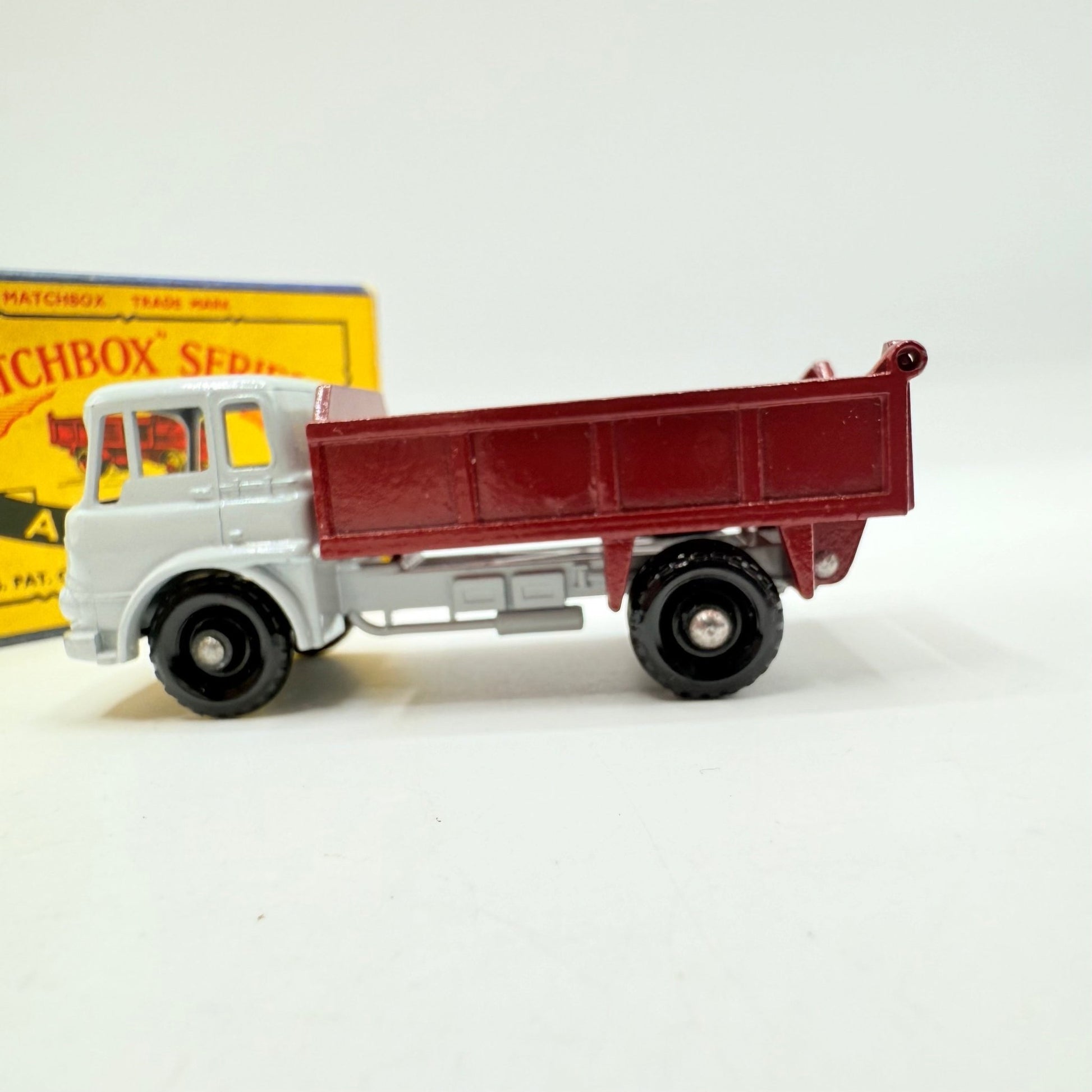 Matchbox Lesney 3b Bedford TK Tipper Truck - C Type box - Magic Matchbox