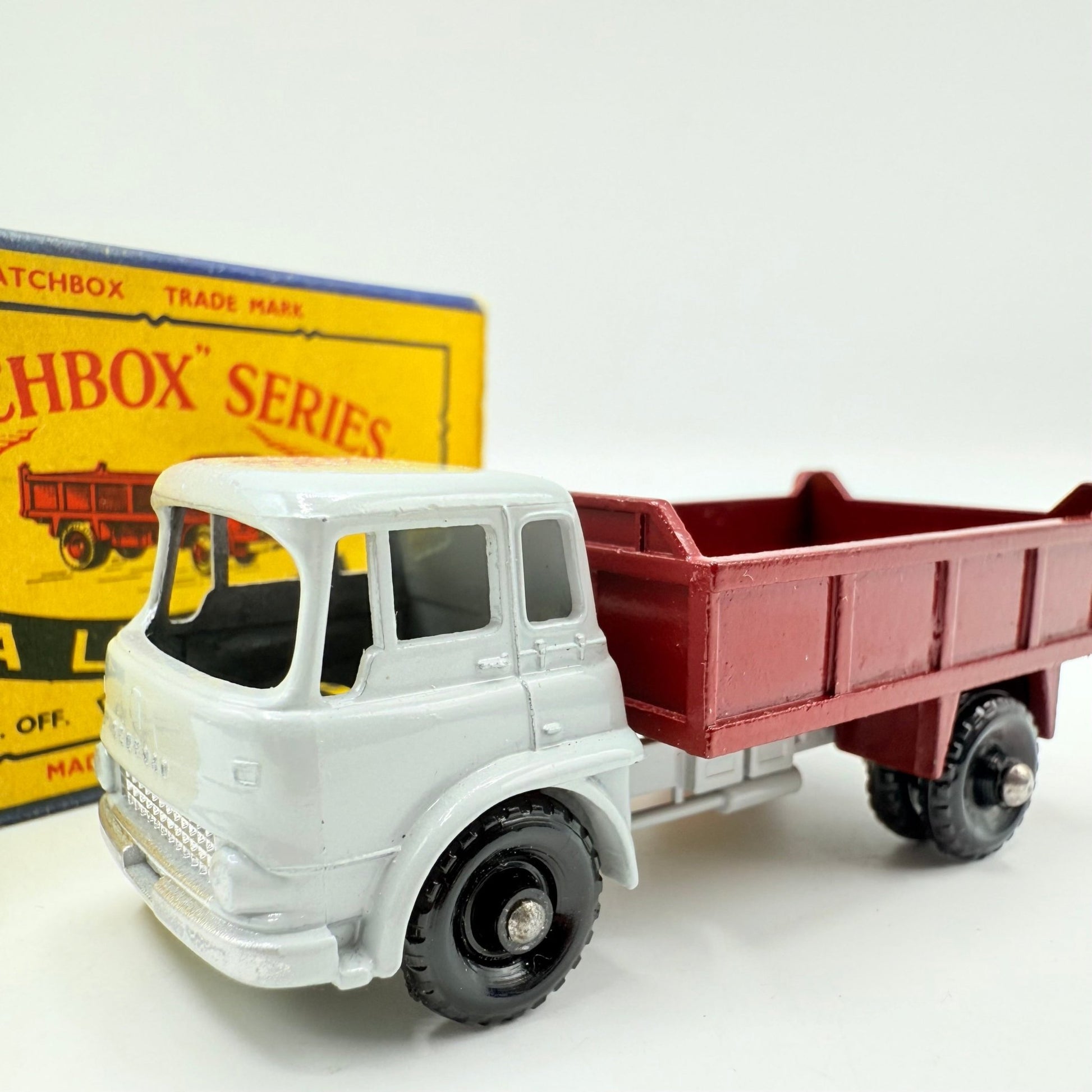 Matchbox Lesney 3b Bedford TK Tipper Truck - C Type box - Magic Matchbox