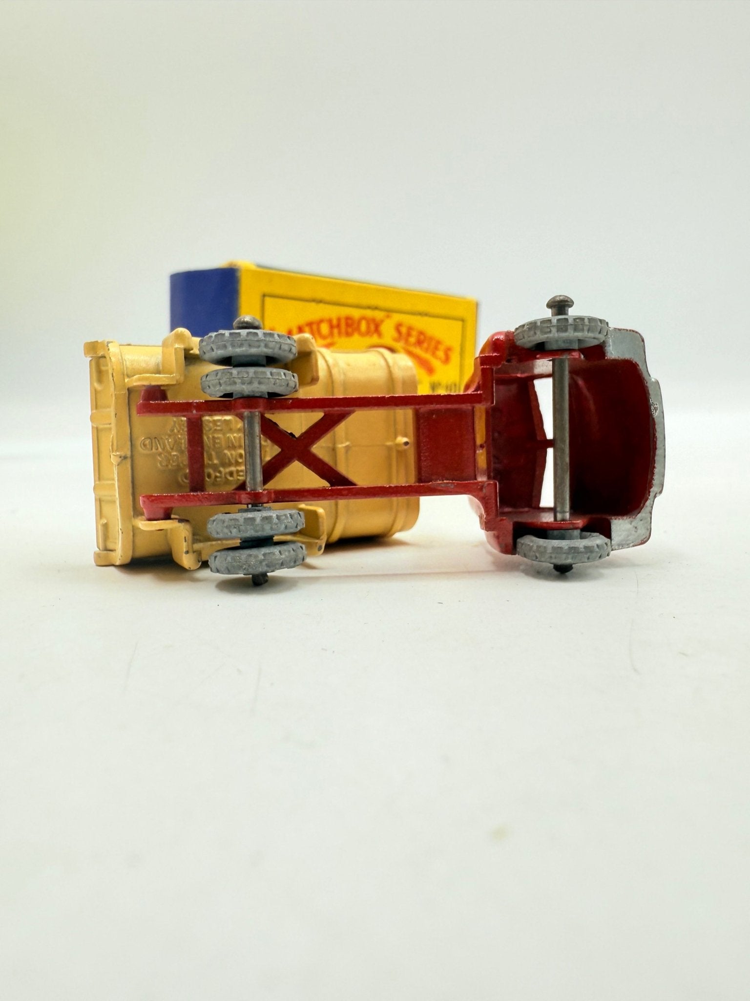Matchbox Lesney 40a Bedford tipper Truck MW - Magic Matchbox