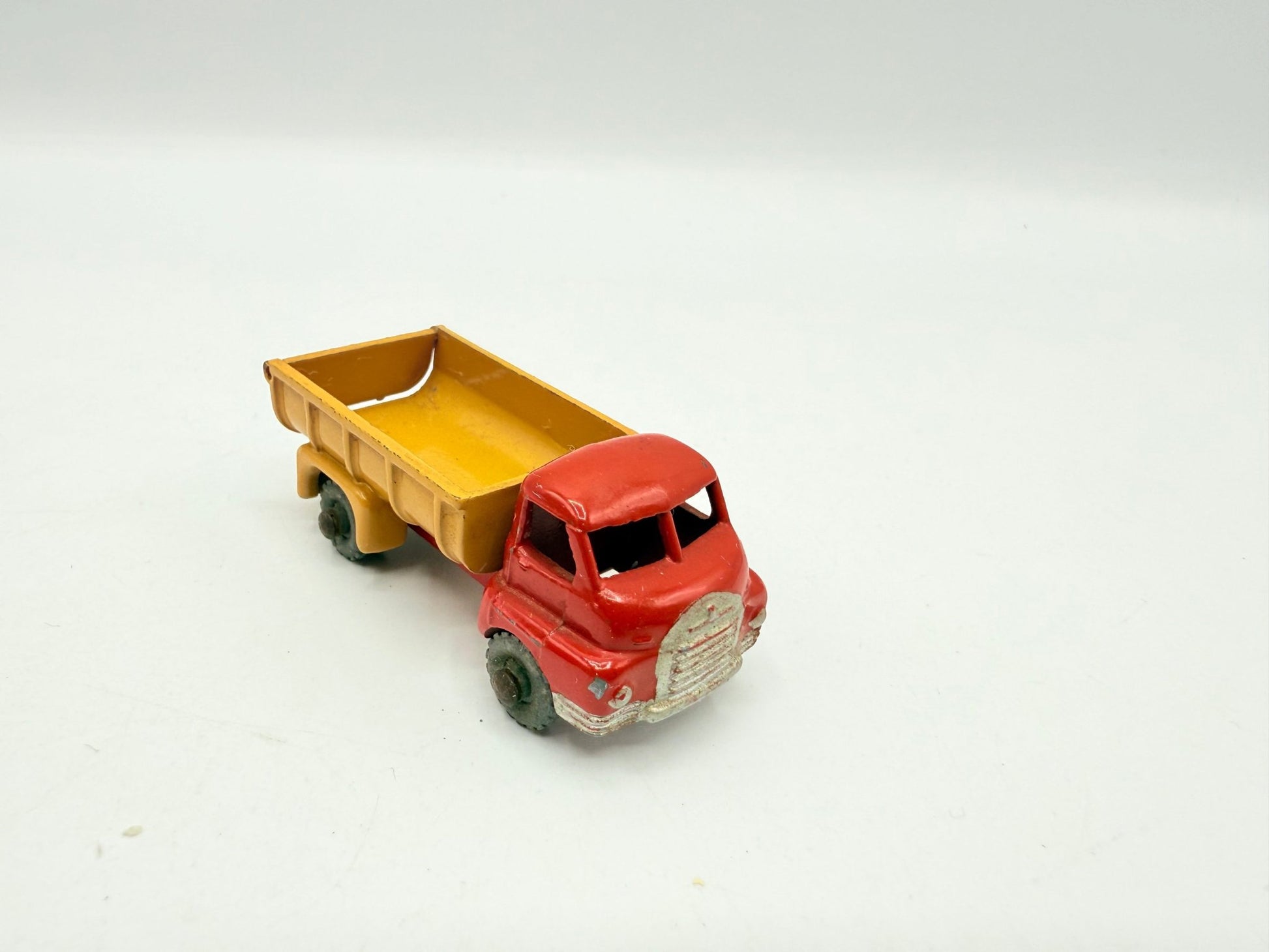 Matchbox Lesney 40a Bedford Tipper Truck MW - Magic Matchbox