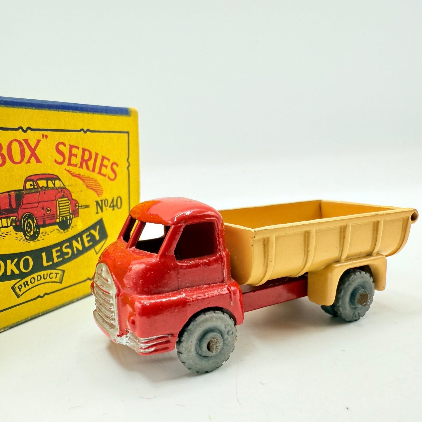 Matchbox Lesney 40a Bedford tipper Truck MW - Magic Matchbox