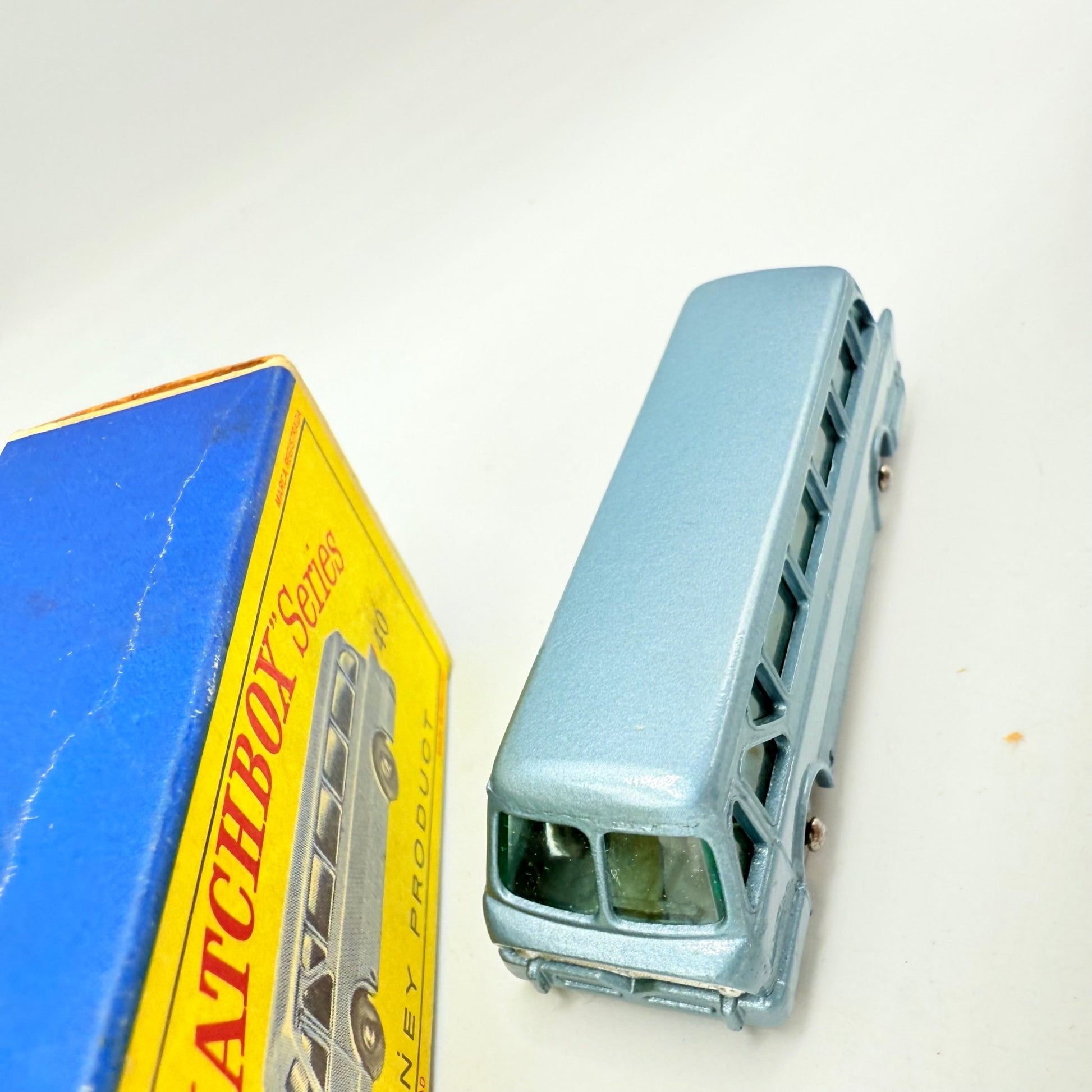 Matchbox Lesney 40b Long Distance Coach with BPW - Magic Matchbox