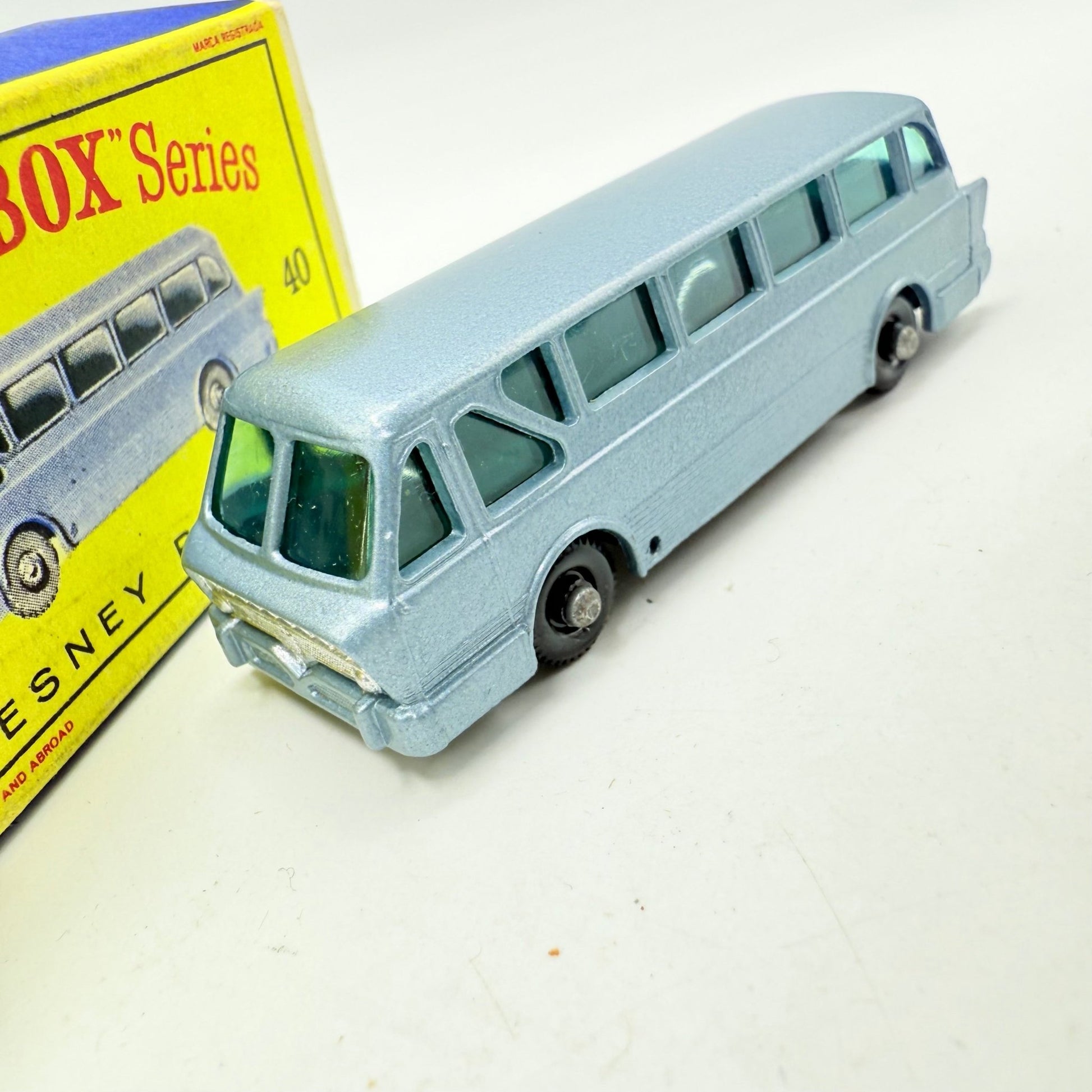 Matchbox Lesney 40b Long Distance Coach with BPW - Magic Matchbox