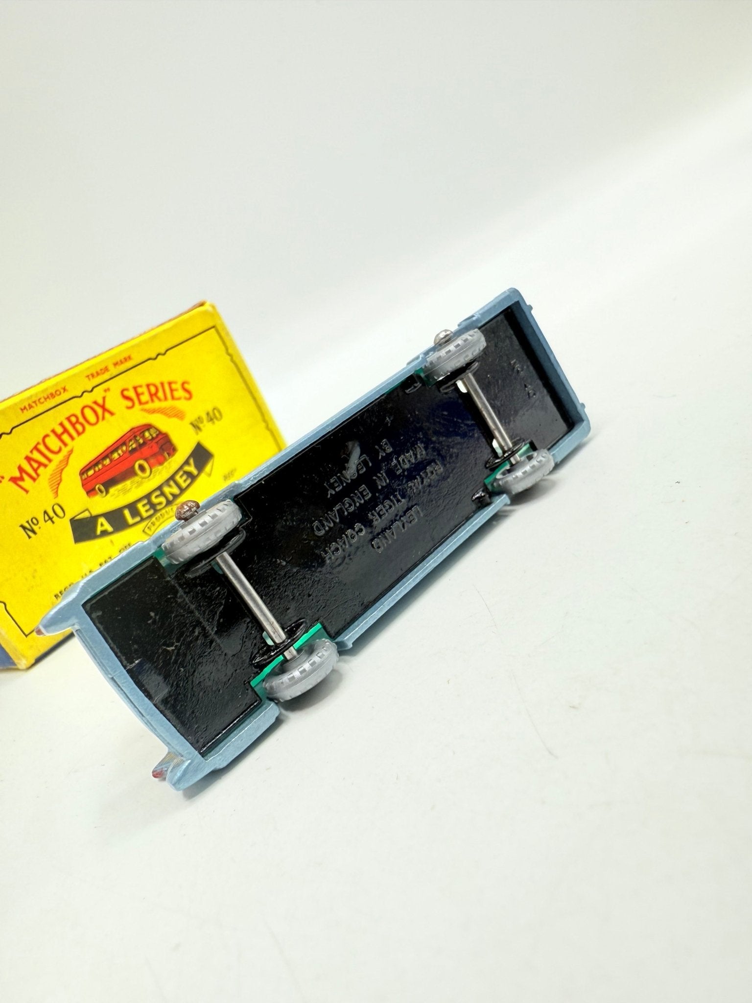 Matchbox Lesney 40b Long Distance Coach with C Box & SPW - Magic Matchbox