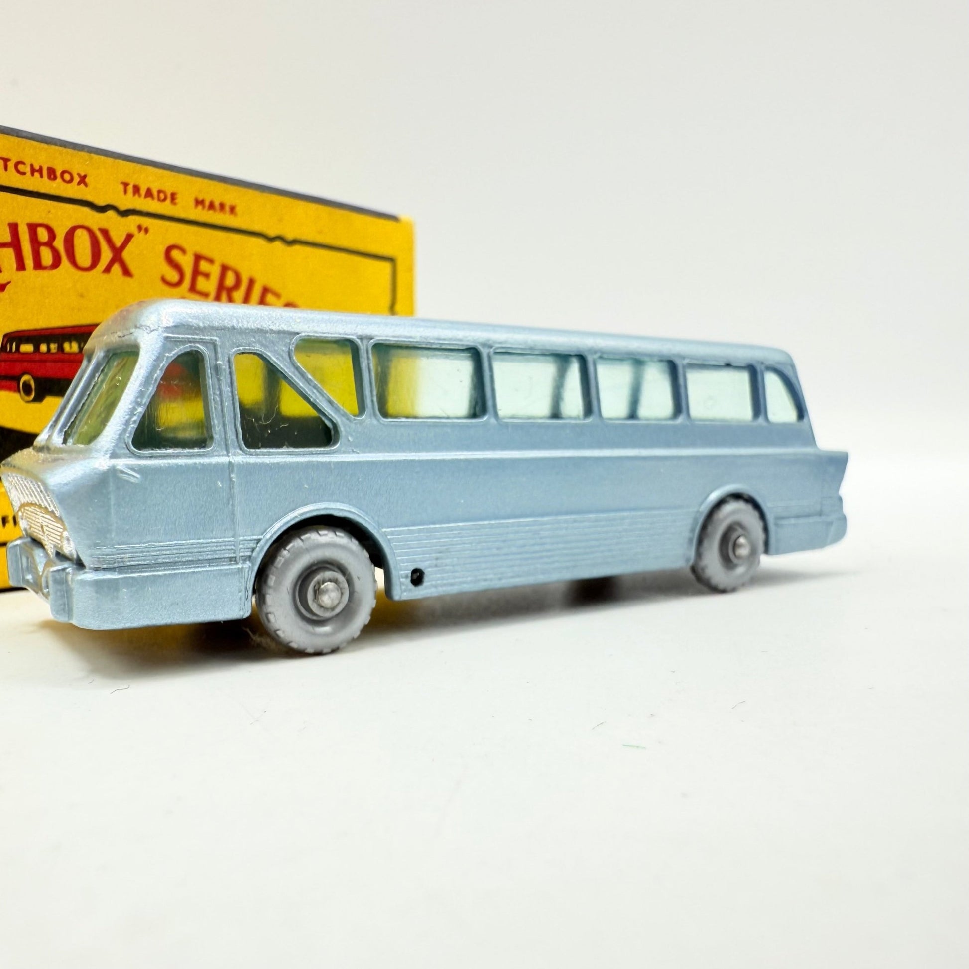 Matchbox Lesney 40b Long Distance Coach with C Box & SPW - Magic Matchbox