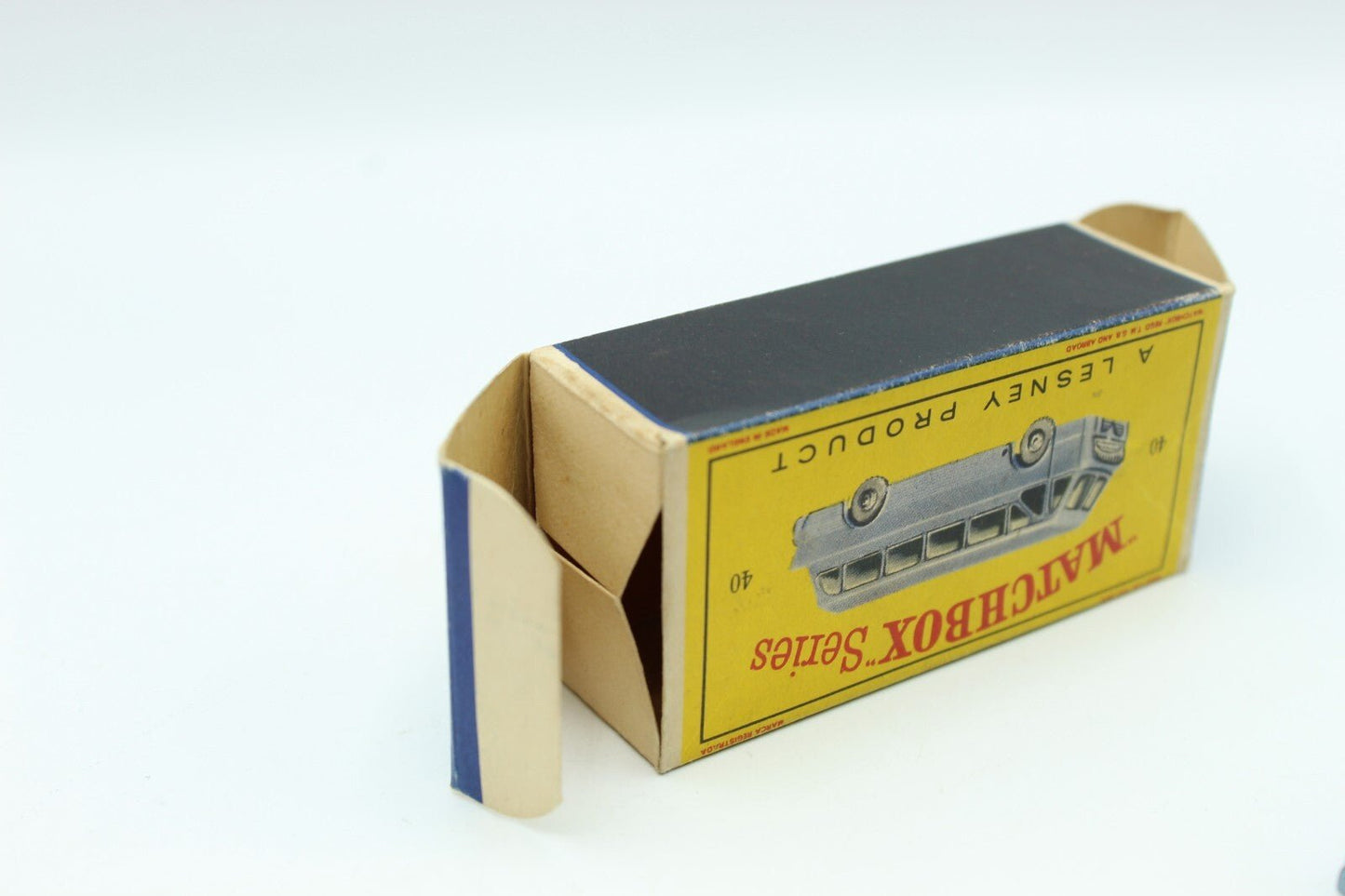 Matchbox Lesney 40b Long Distance Coach with SPW - Magic Matchbox