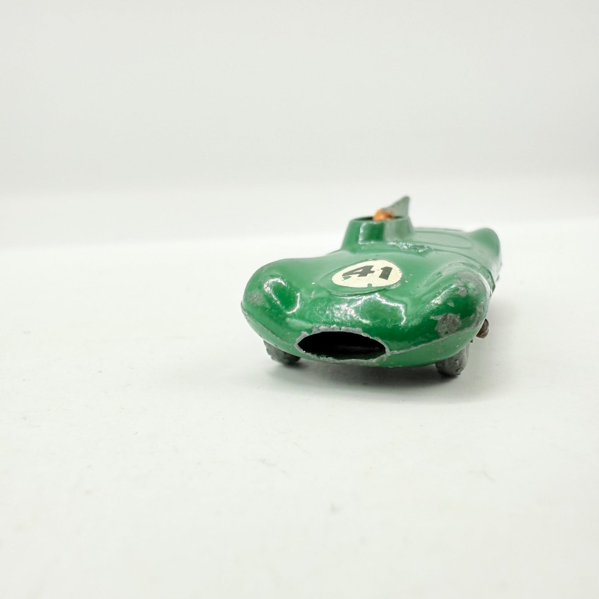 Matchbox Lesney 41a E Type Jaguar MW - Magic Matchbox