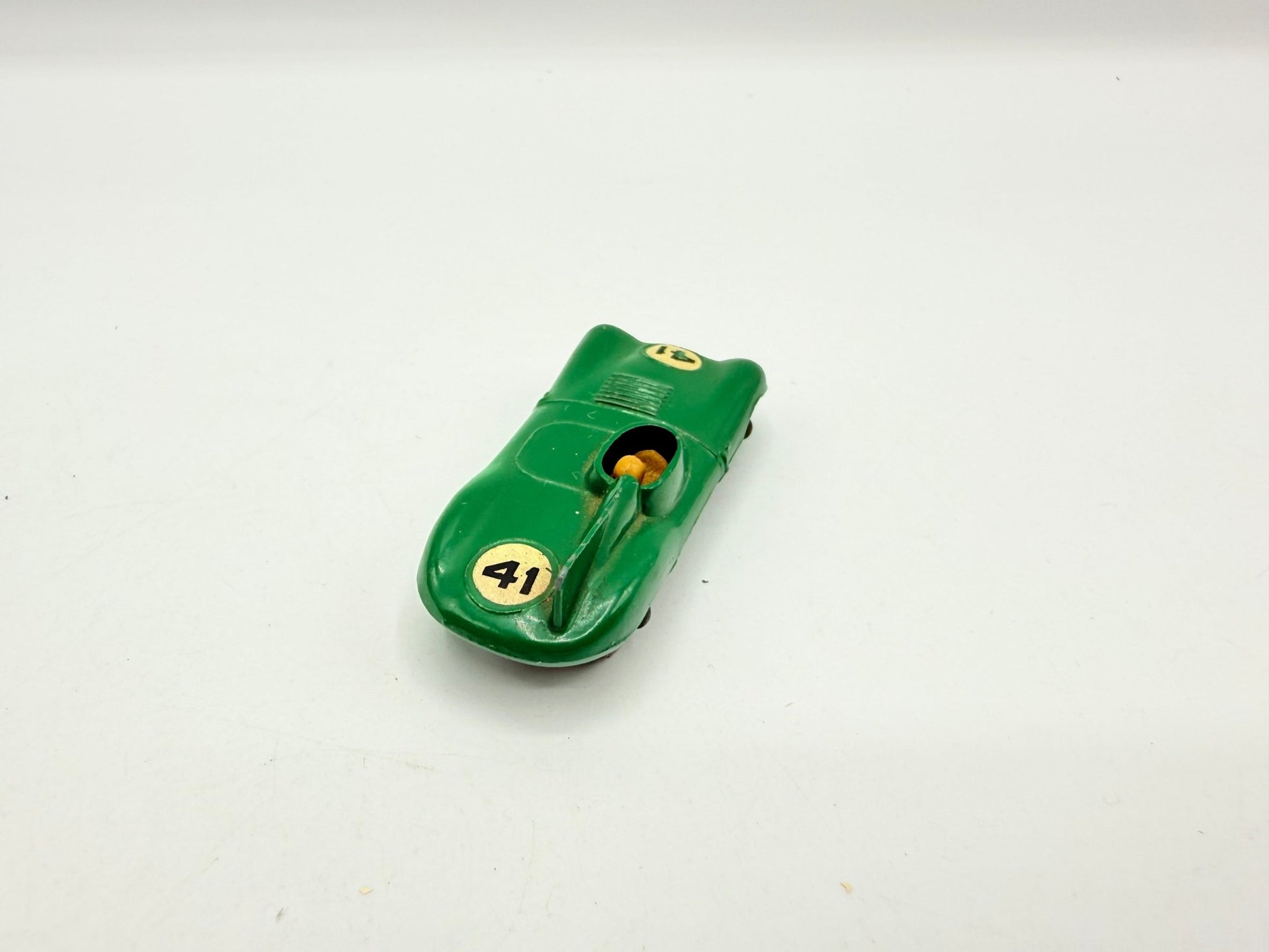 Matchbox Lesney 41a E Type Jaguar MW - Magic Matchbox