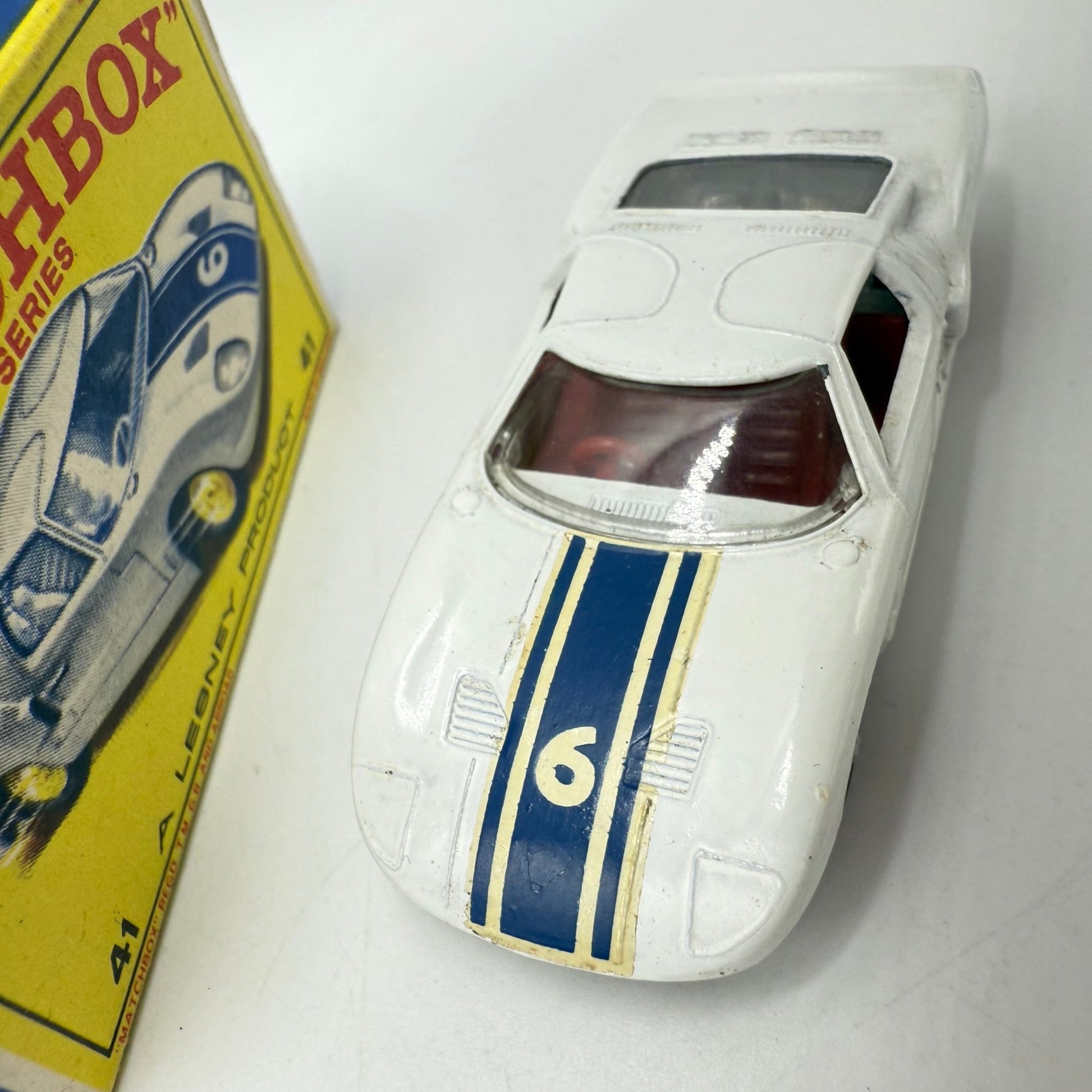 Matchbox Lesney 41c Ford GT40 RED HUBS Rare - Magic Matchbox