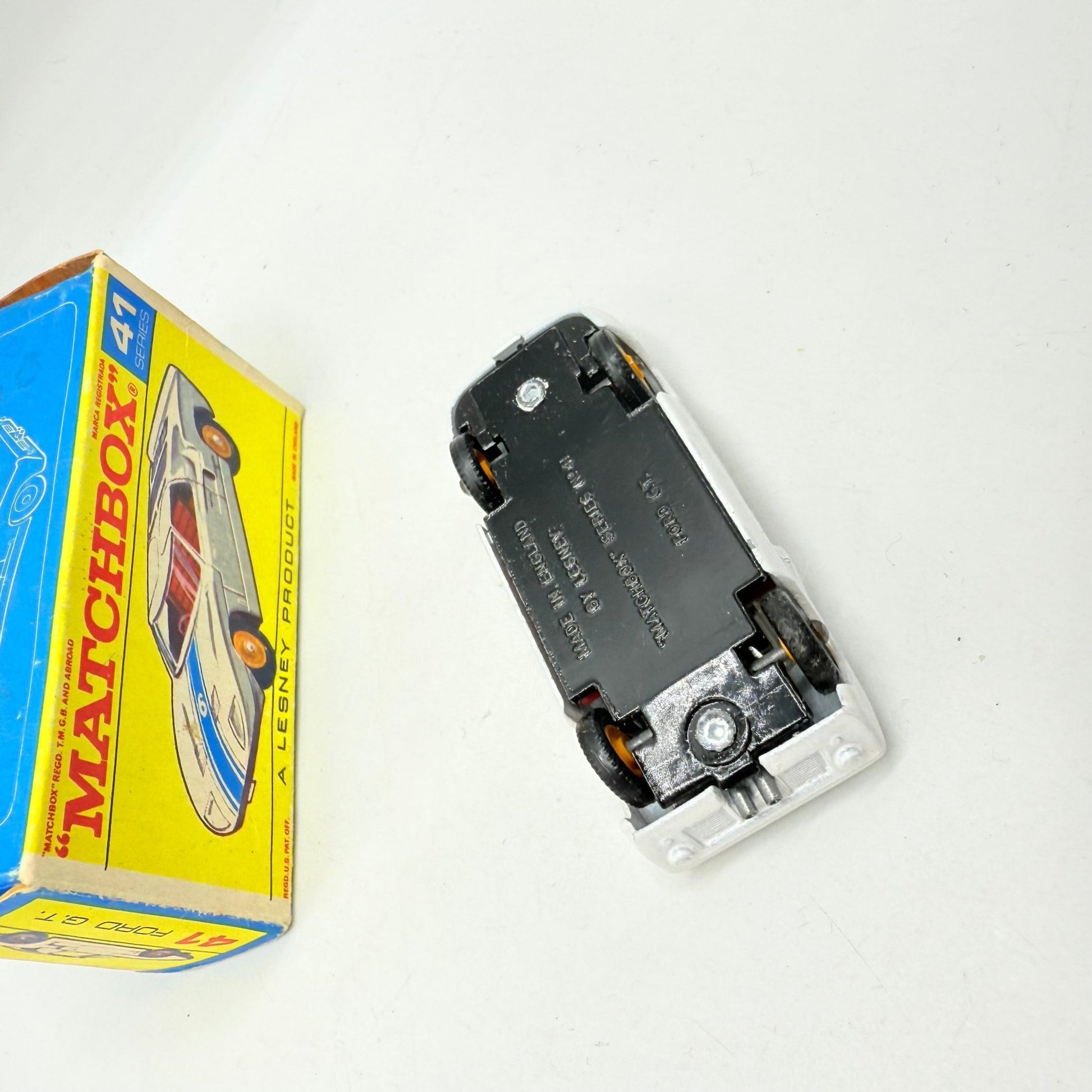 Matchbox Lesney 41c Ford GT40 with decal. Rare F - type Box - Magic Matchbox