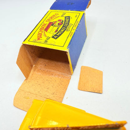 Matchbox Lesney 42a Bedford Evening News Van Fine Tread BPW - Magic Matchbox