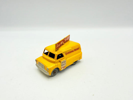 Matchbox Lesney 42a Bedford Evening News Van MW - Magic Matchbox