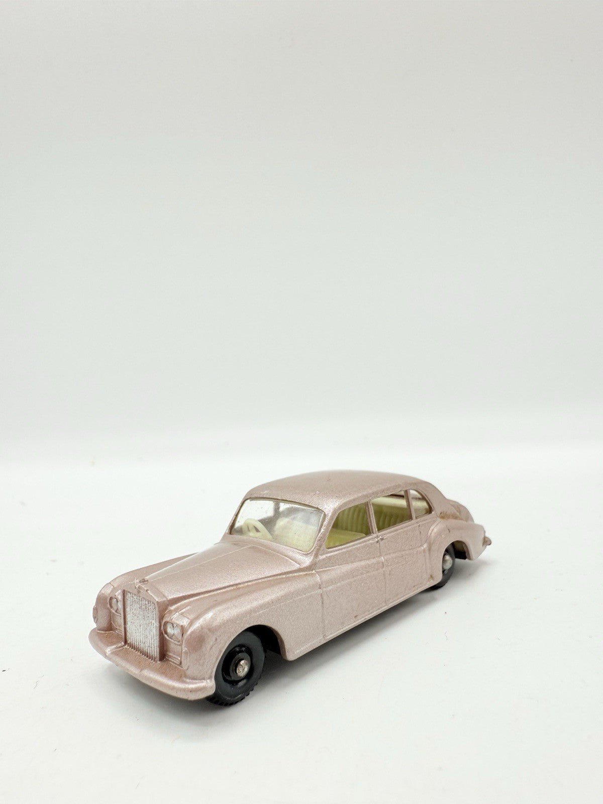 Matchbox Lesney 44b Rolls Royce Phantom V - Magic Matchbox