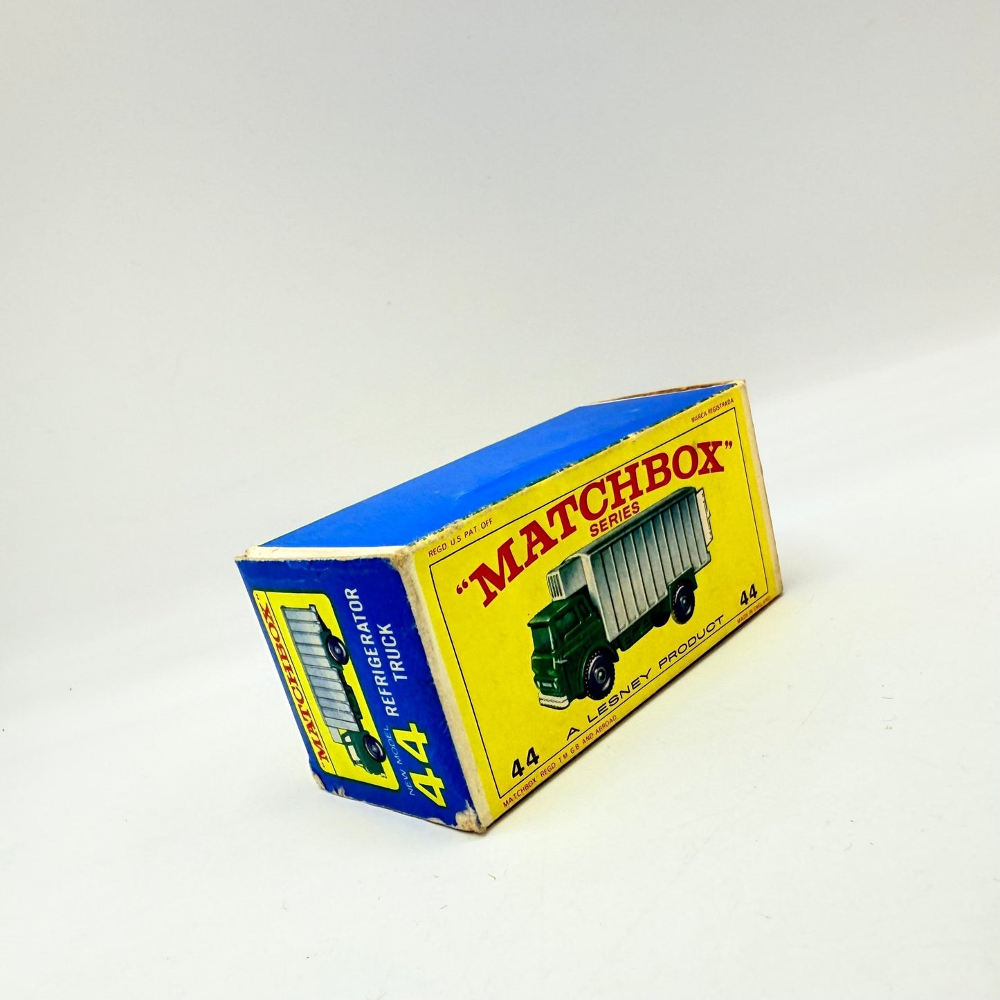 Matchbox Lesney 44c GMC Refrigerator Truck - Magic Matchbox