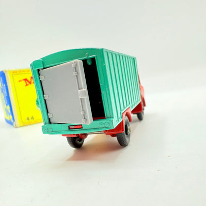 Matchbox Lesney 44c GMC Refrigerator Truck - Magic Matchbox