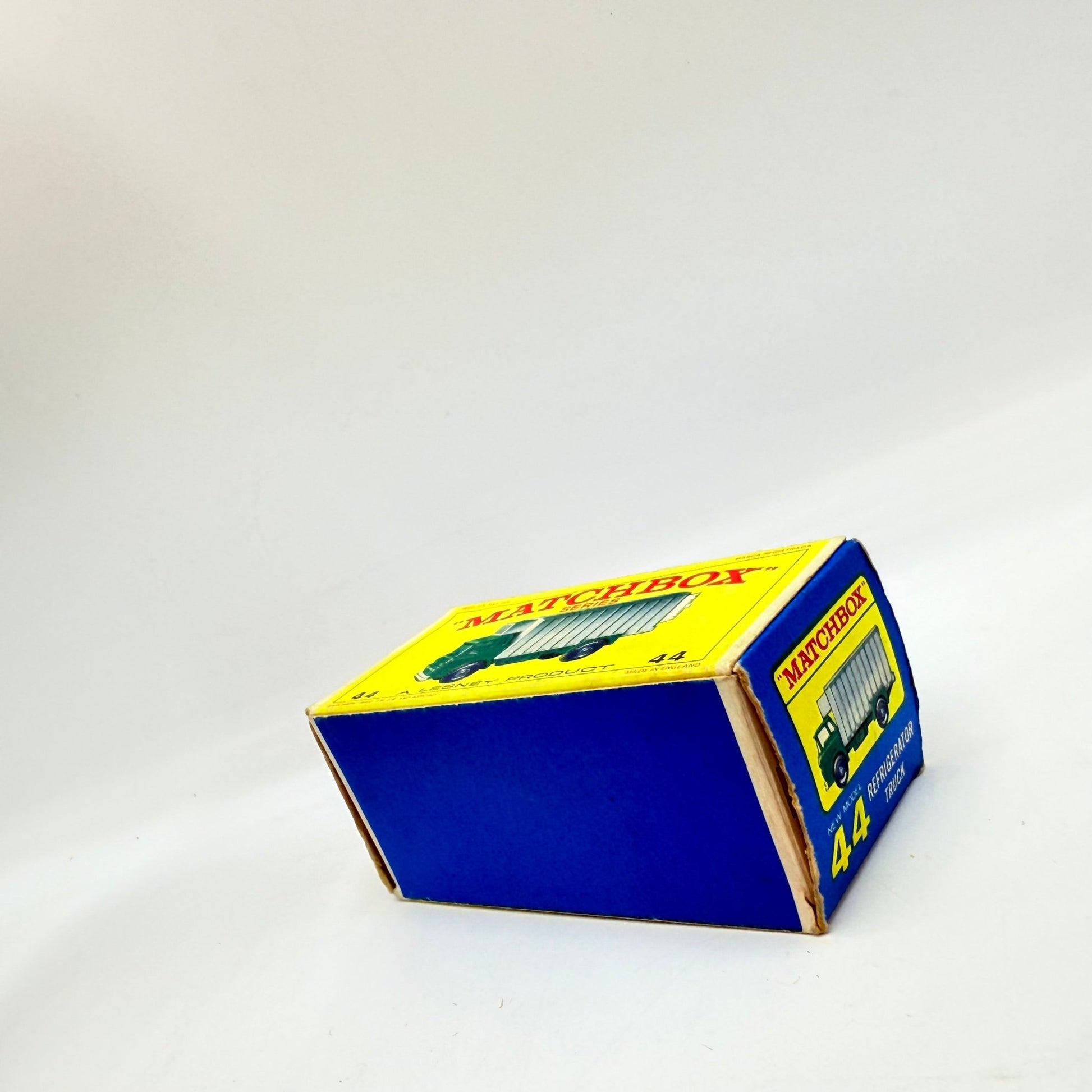 Matchbox Lesney 44c GMC Refrigerator Truck - Magic Matchbox