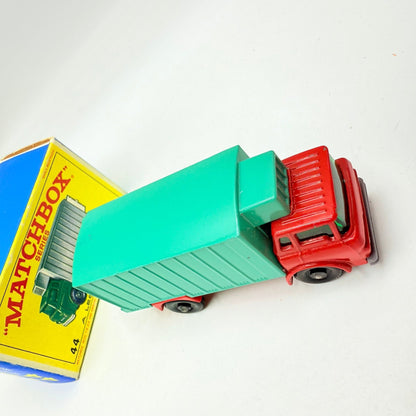 Matchbox Lesney 44c GMC Refrigerator Truck - Magic Matchbox