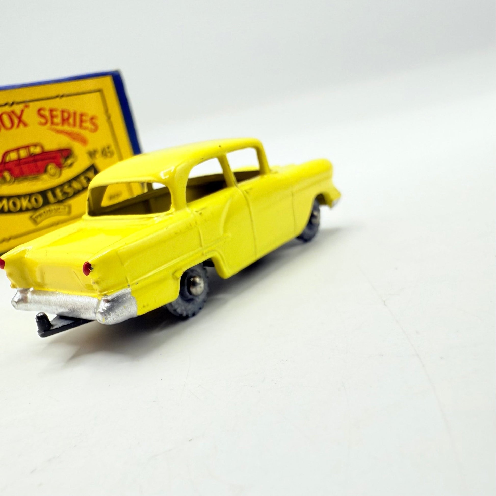 Matchbox Lesney 45a Vauxhall Victor MW - Magic Matchbox