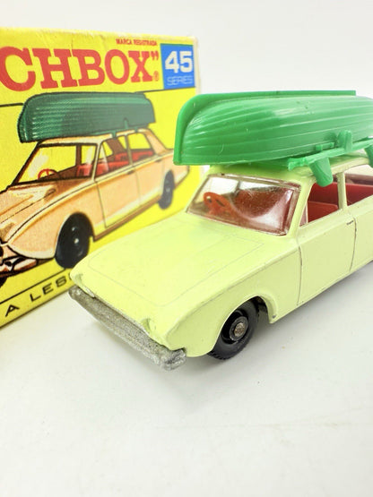 Matchbox Lesney 45b Ford Corsair & Boat - Magic Matchbox