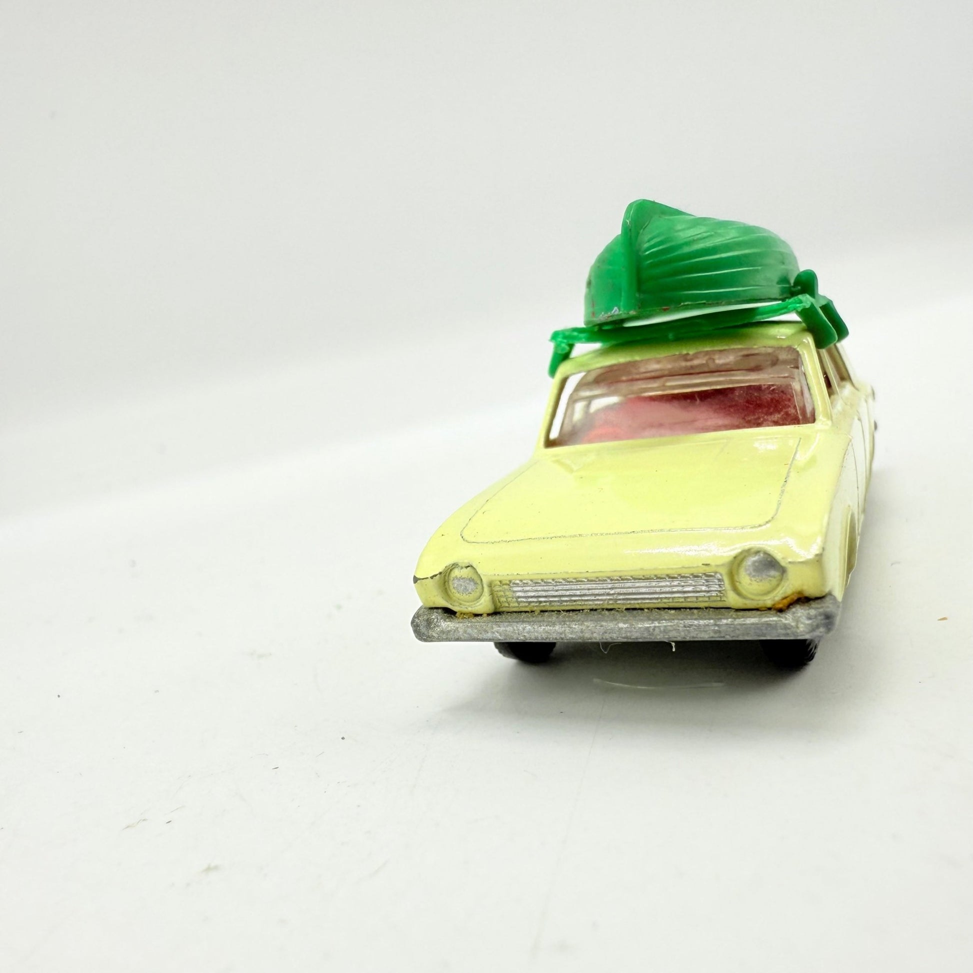 Matchbox Lesney 45b Ford Corsair & Boat - Magic Matchbox