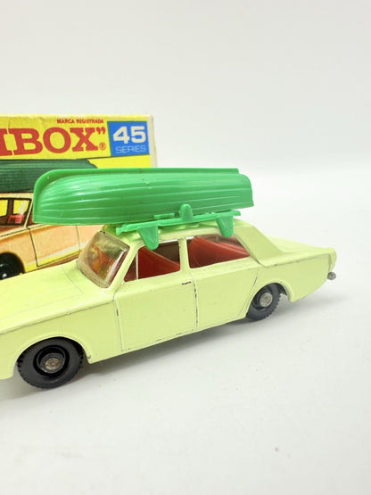 Matchbox Lesney 45b Ford Corsair & Boat - Magic Matchbox