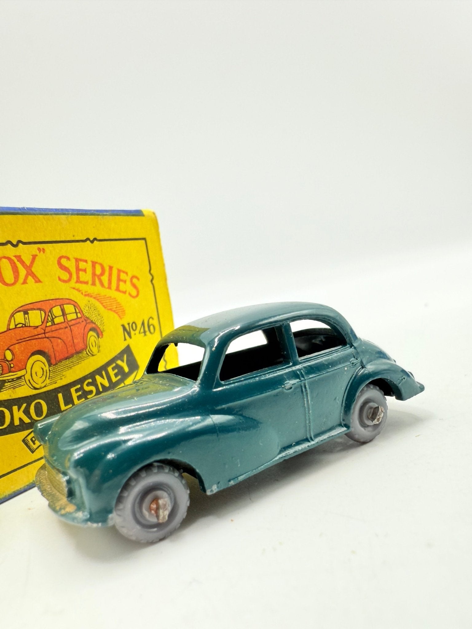 Matchbox Lesney 46a Morris Minor 1000 Green & GPW - Magic Matchbox