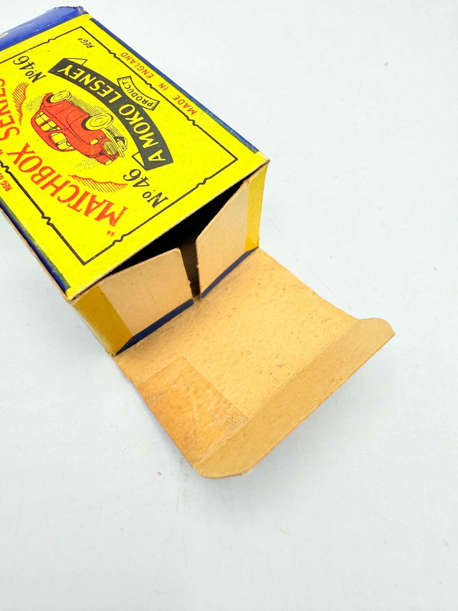 Matchbox Lesney 46a Morris Minor 1000 Green & GPW - Magic Matchbox