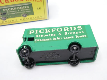 Matchbox Lesney 46b Green Pickfords Removal Truck with REAR STEP BPW - Magic Matchbox