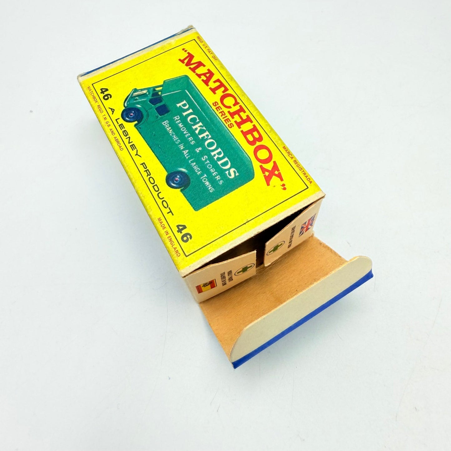 Matchbox Lesney 46b Guy Pickfords Removal Van RARE REAR STEP & E - type box - Magic Matchbox