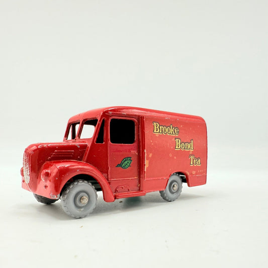 Matchbox Lesney 47a Trojan Van Brooke Bond Tea GPW - Magic Matchbox