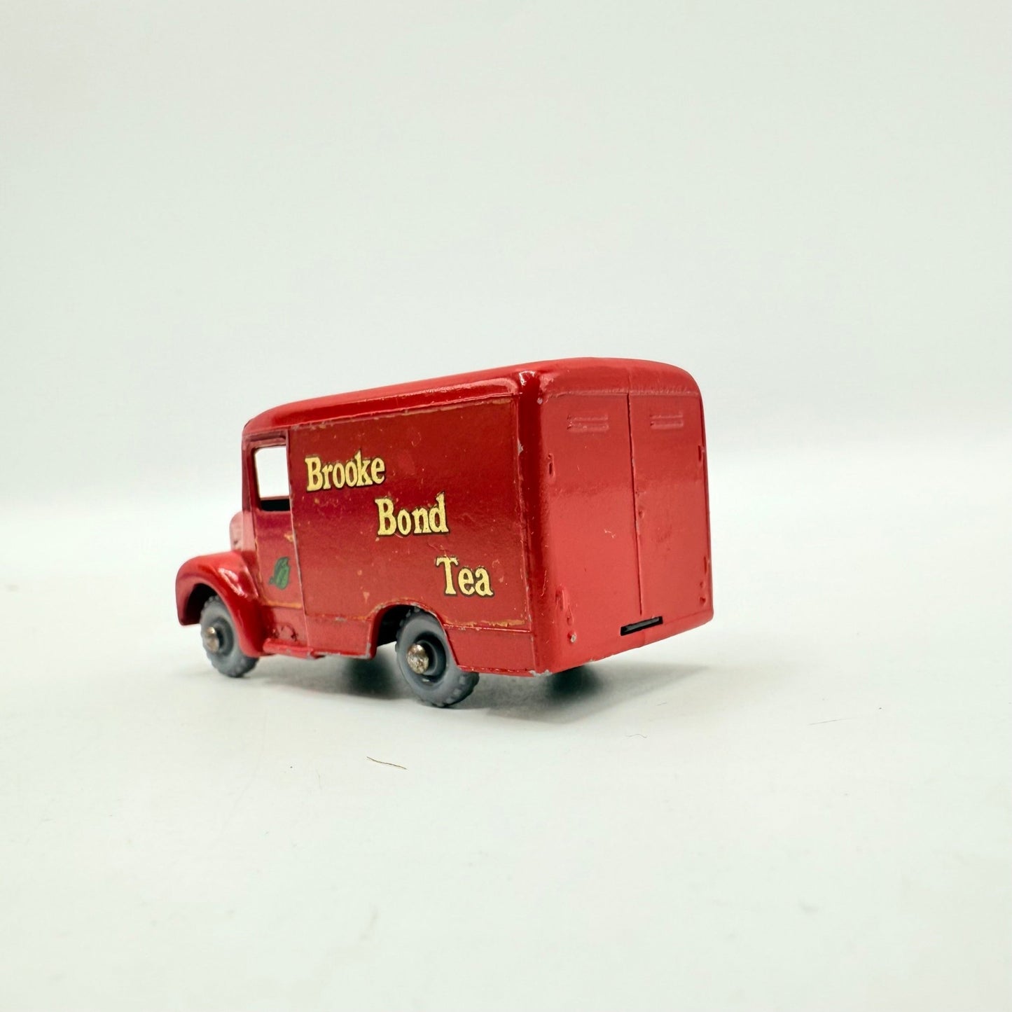Matchbox Lesney 47a Trojan Van Brooke Bond Tea GPW - Magic Matchbox