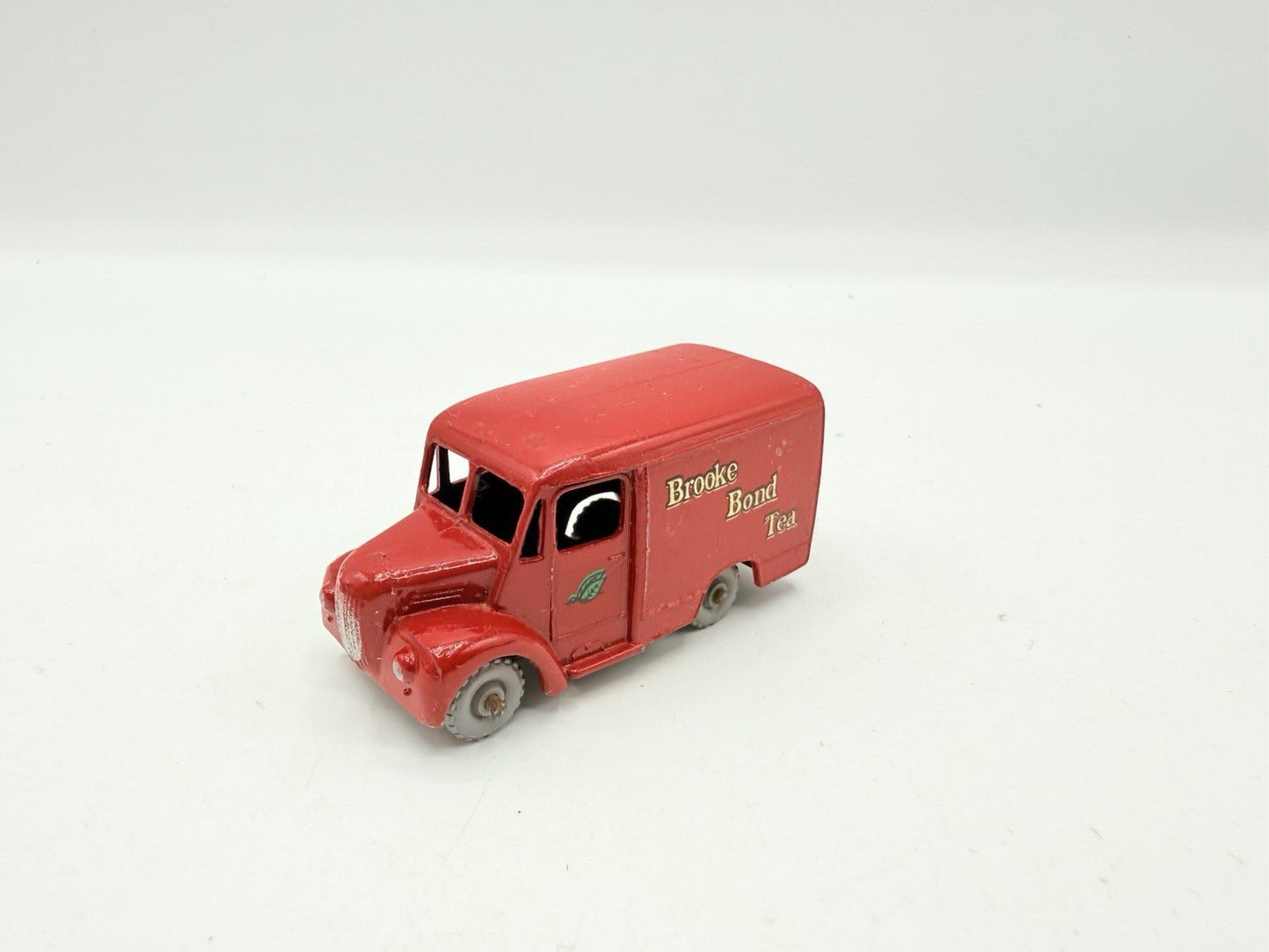 Matchbox Lesney 47a Trojan Van Brooke Bond Tea GPW - VG Unboxed - Magic Matchbox
