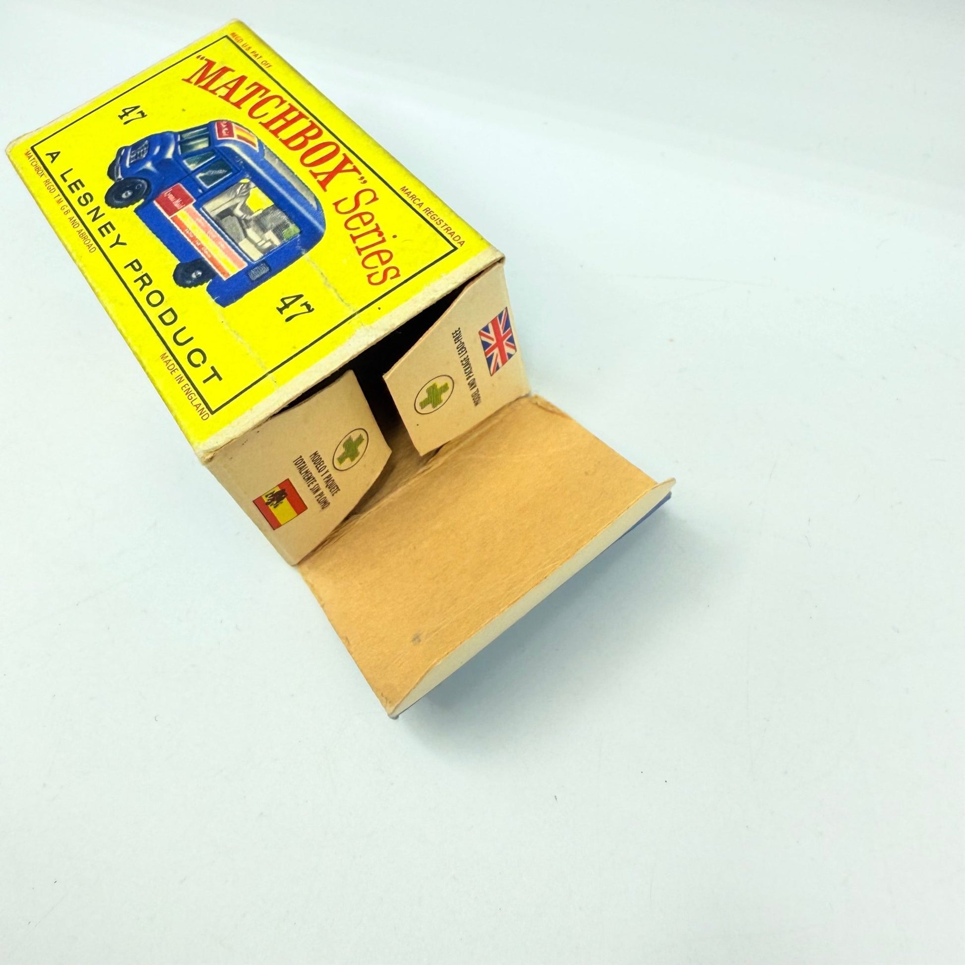 Matchbox Lesney 47b Commer Ice Cream Canteen Metallic Blue Paint - Magic Matchbox