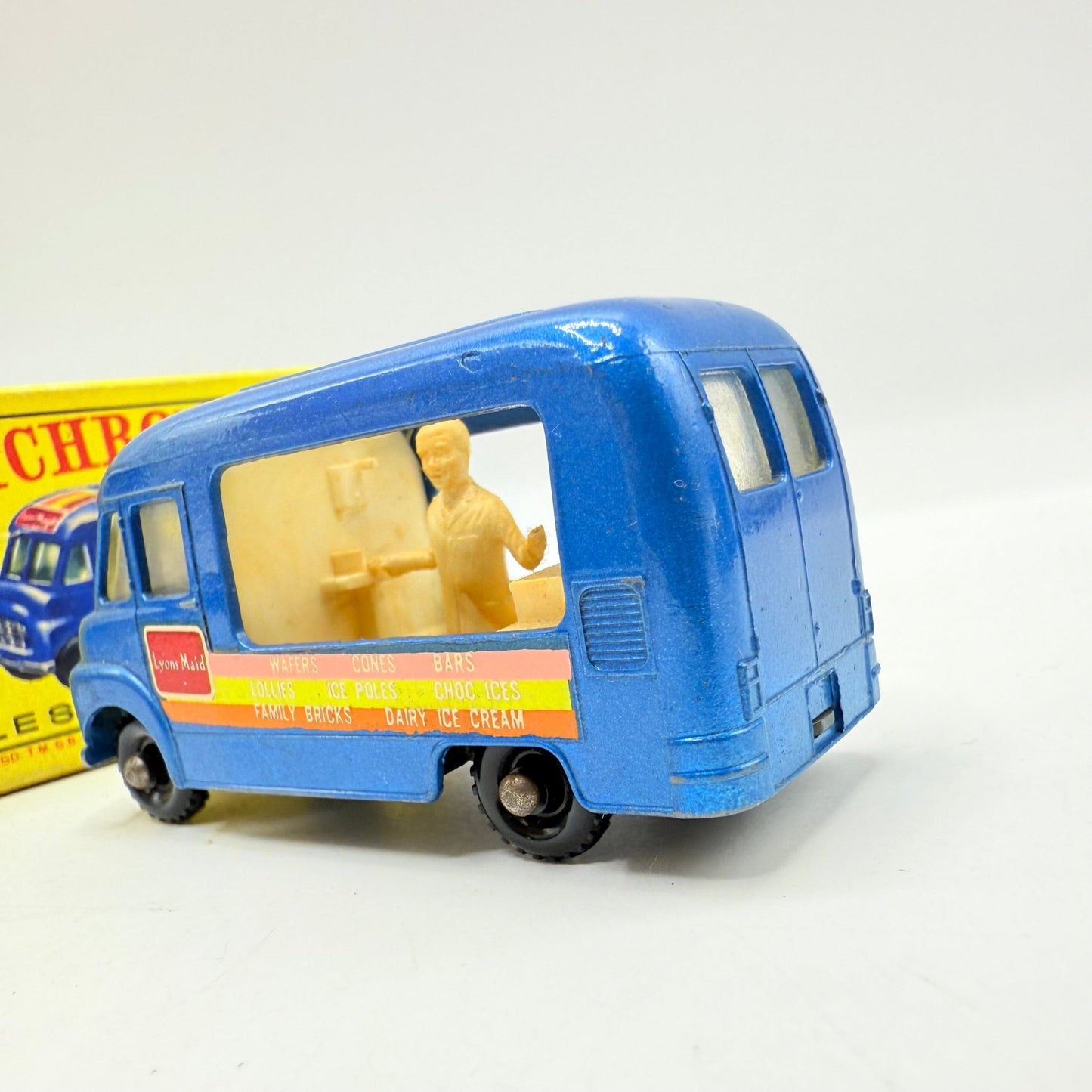 Matchbox Lesney 47b Commer Ice Cream Canteen Metallic Blue Paint - Magic Matchbox